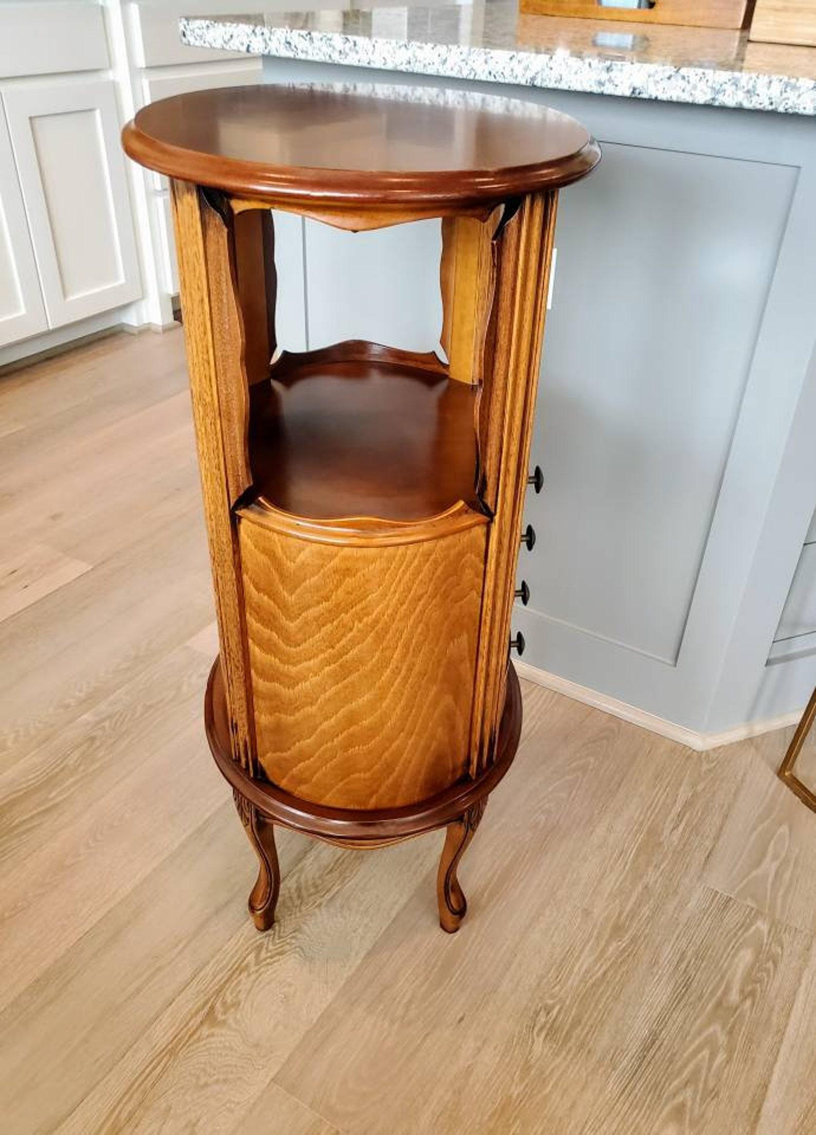Antique Italian Louis XV Style End Table For Sale 4