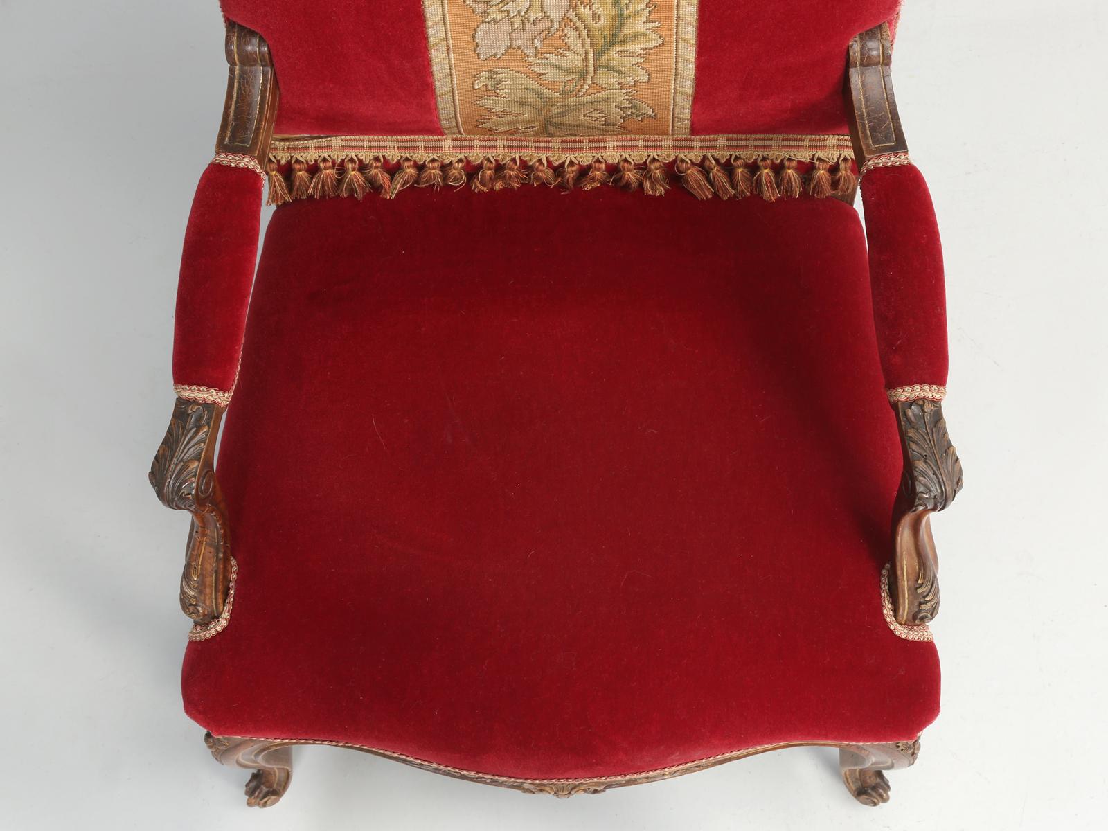 Walnut Antique Italian Louis XV Style Throne Chair or Armchair with Gold Accents