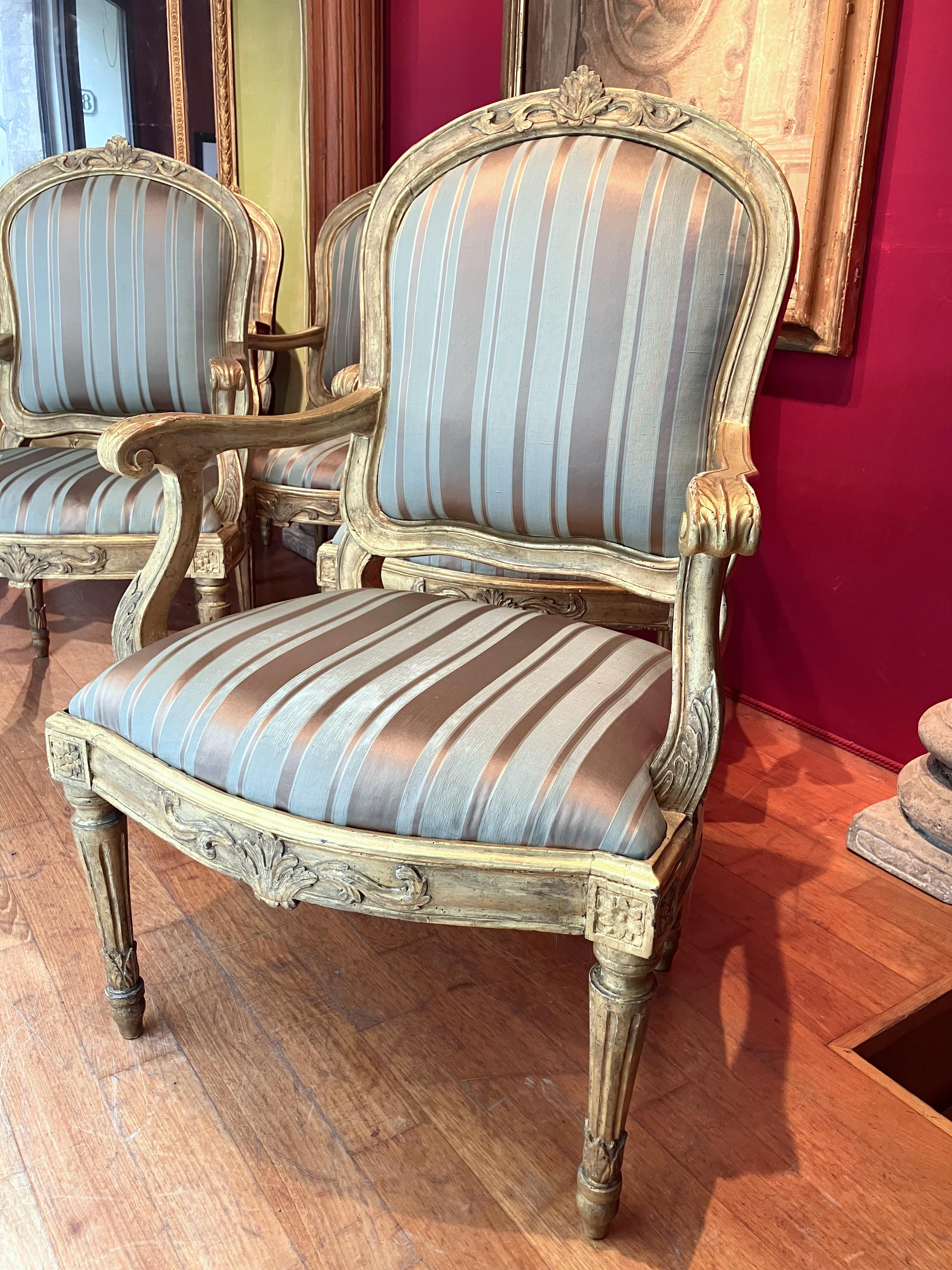 Antique Italian Louis XVI Giltwood Armchairs, Florentine Silk Fabric Set of Six  In Good Condition For Sale In Firenze, IT