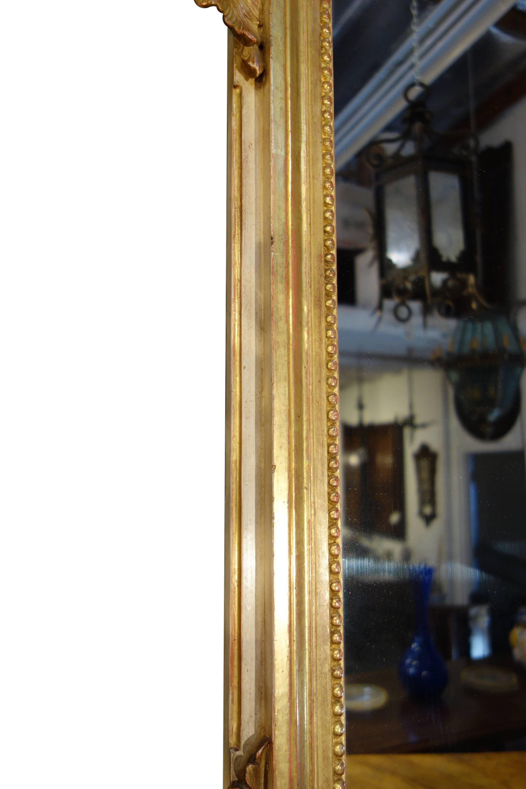 Miroir italien ancien de style Louis XVI encadré, doré et finition Bolo, circa 1920 Bon état - En vente à Encinitas, CA
