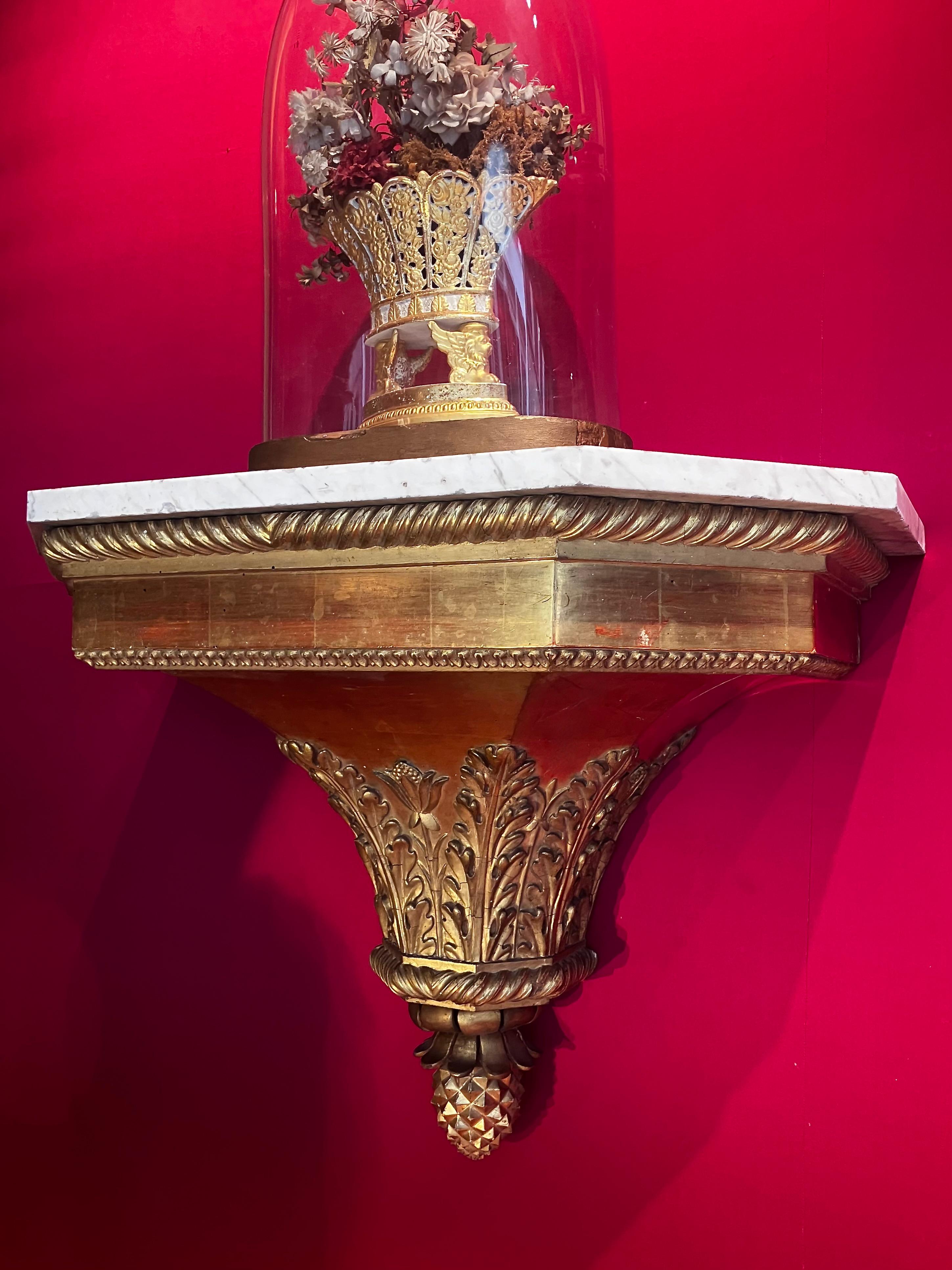 Antike italienische Louis XVI Hand geschnitzt und Giltwood Wand montiert Konsolen im Angebot 1