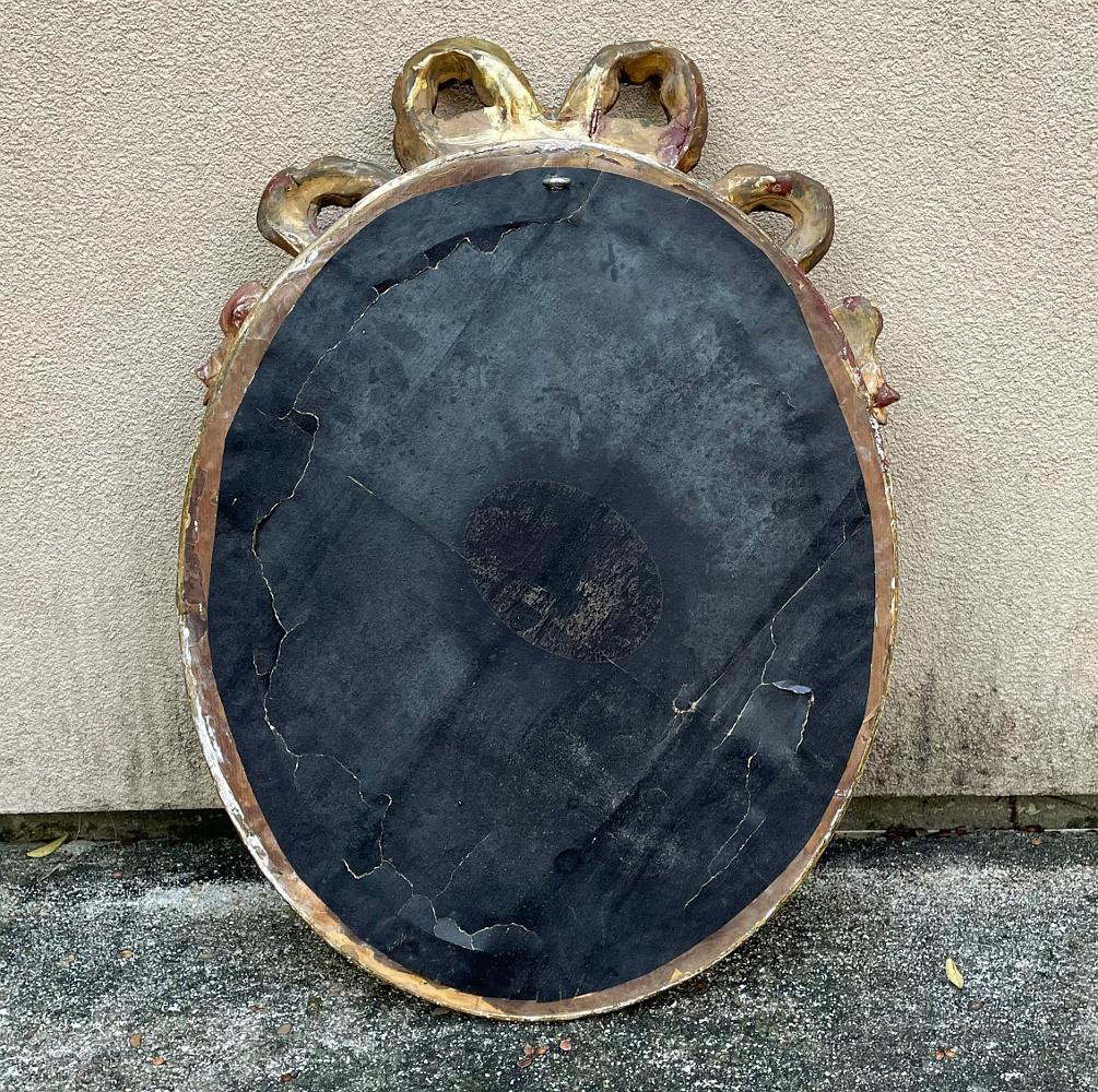 Antique miroir de salle à poudre italien Louis XVI ovale en bois doré en vente 5