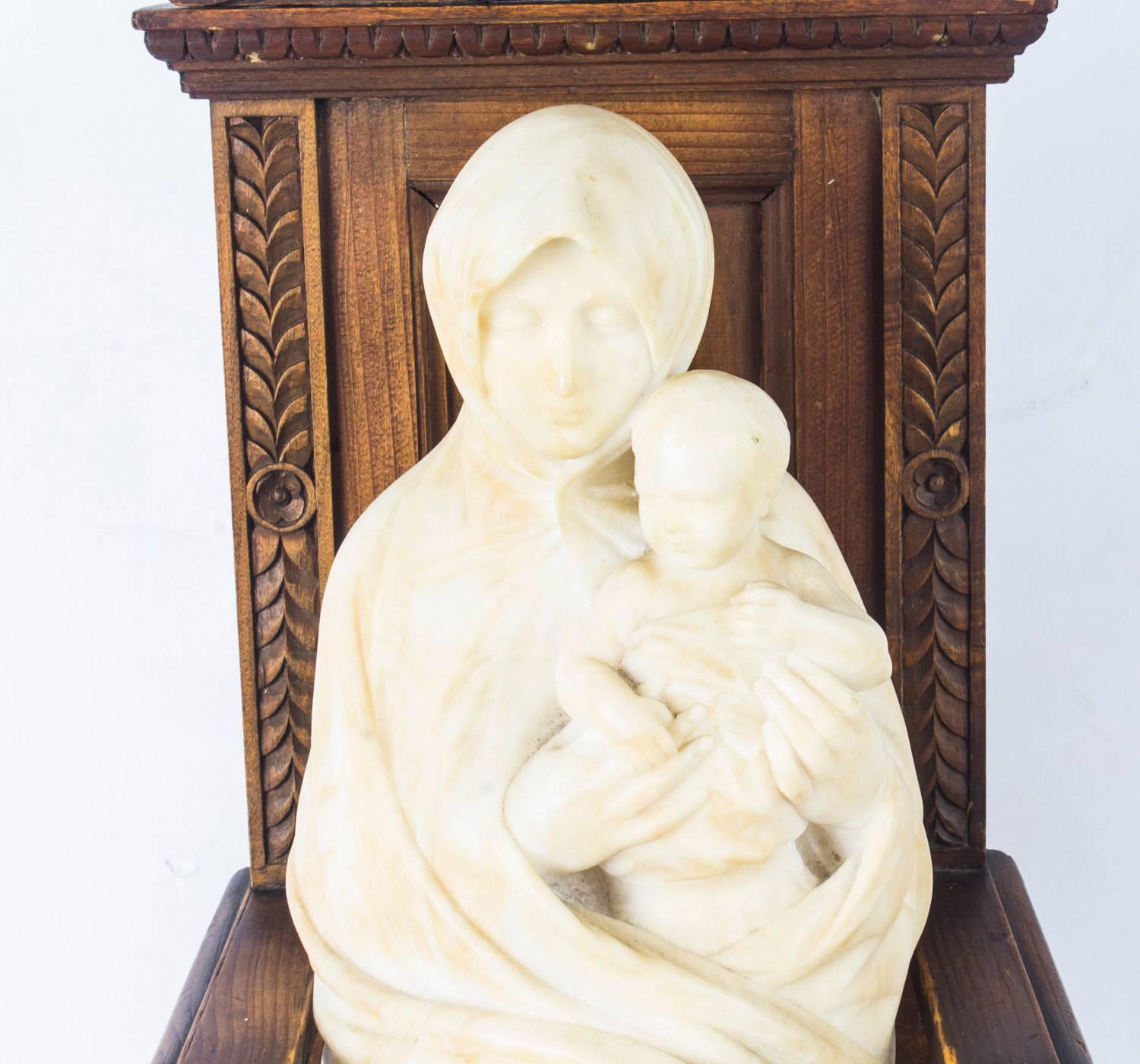 Antique Italian Madonna and Child Nikopoia Marble Sculpture, 19th Century In Excellent Condition In London, GB