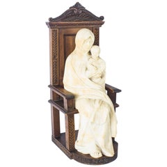 Sculpture italienne ancienne en marbre Nikopoia représentant une Vierge et un Enfant:: 19ème siècle