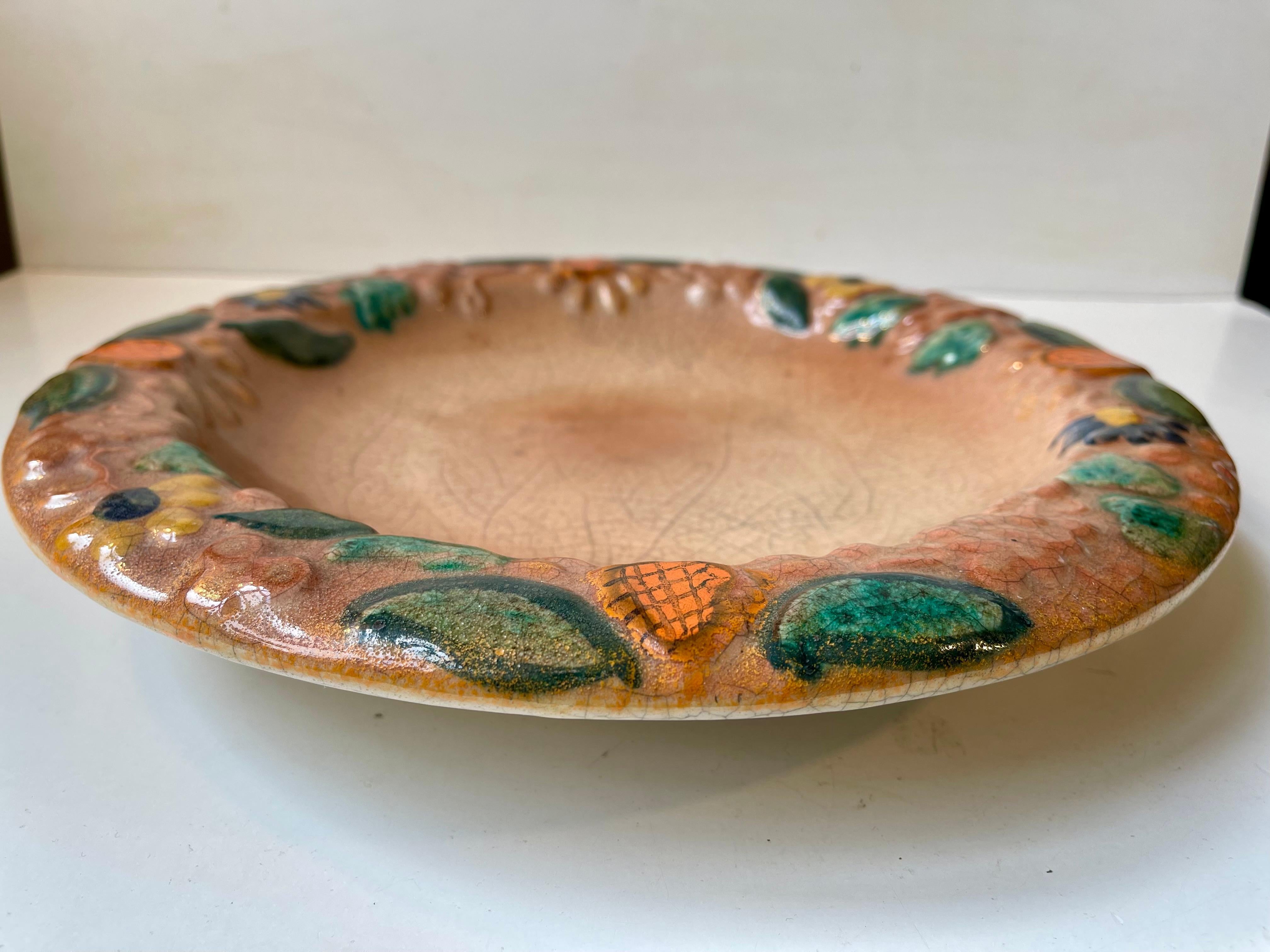 Antiguo Plato de Frutas de Mayólica Italiana en Cerámica Esmaltada, Década de 1910 Artes y manualidades en venta
