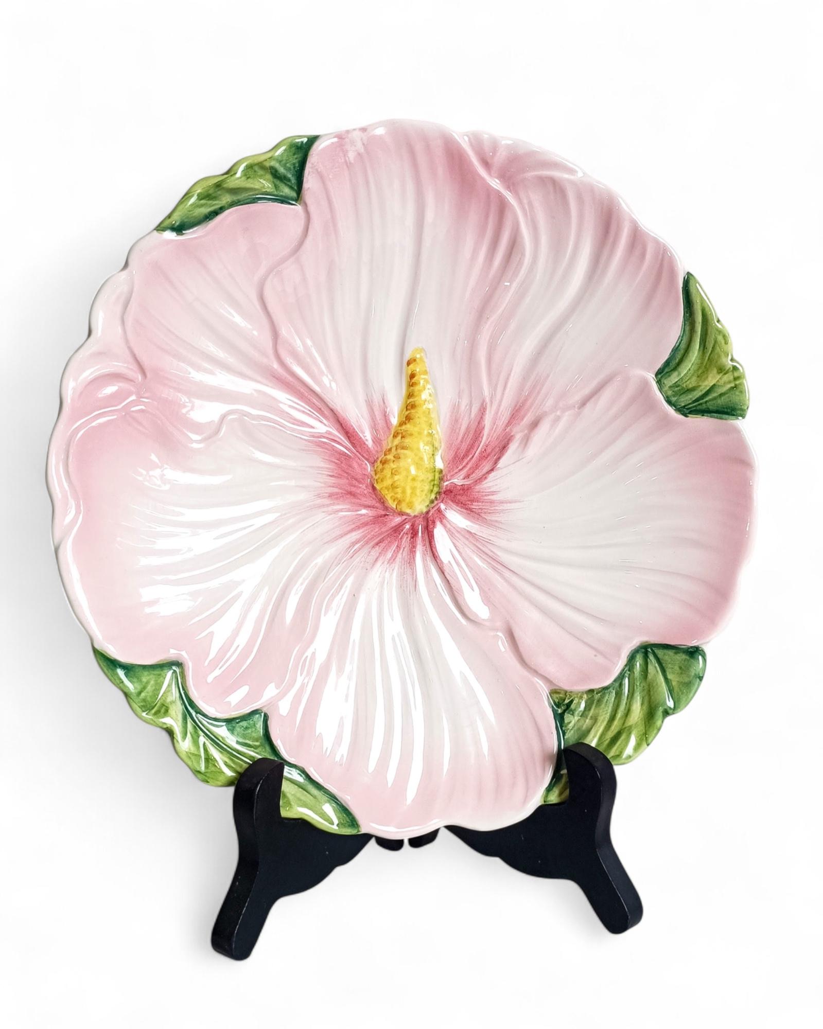 Antique Italian Majolica Pink and Green Flower Plate For Sale 4