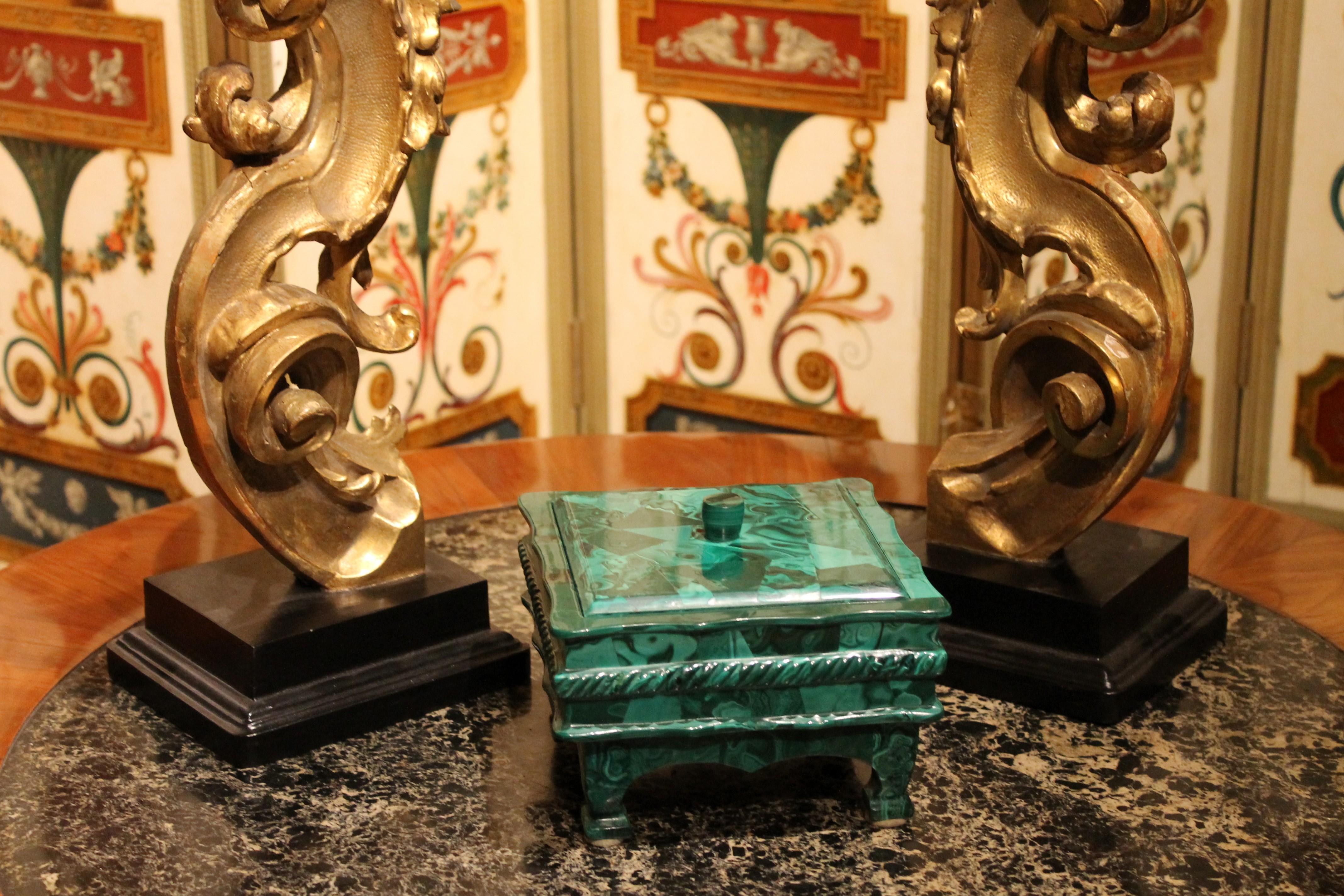 Hand-Crafted Antique Italian Malachite Hard Stone Lidded Trinket Box or Jewelry Casket 