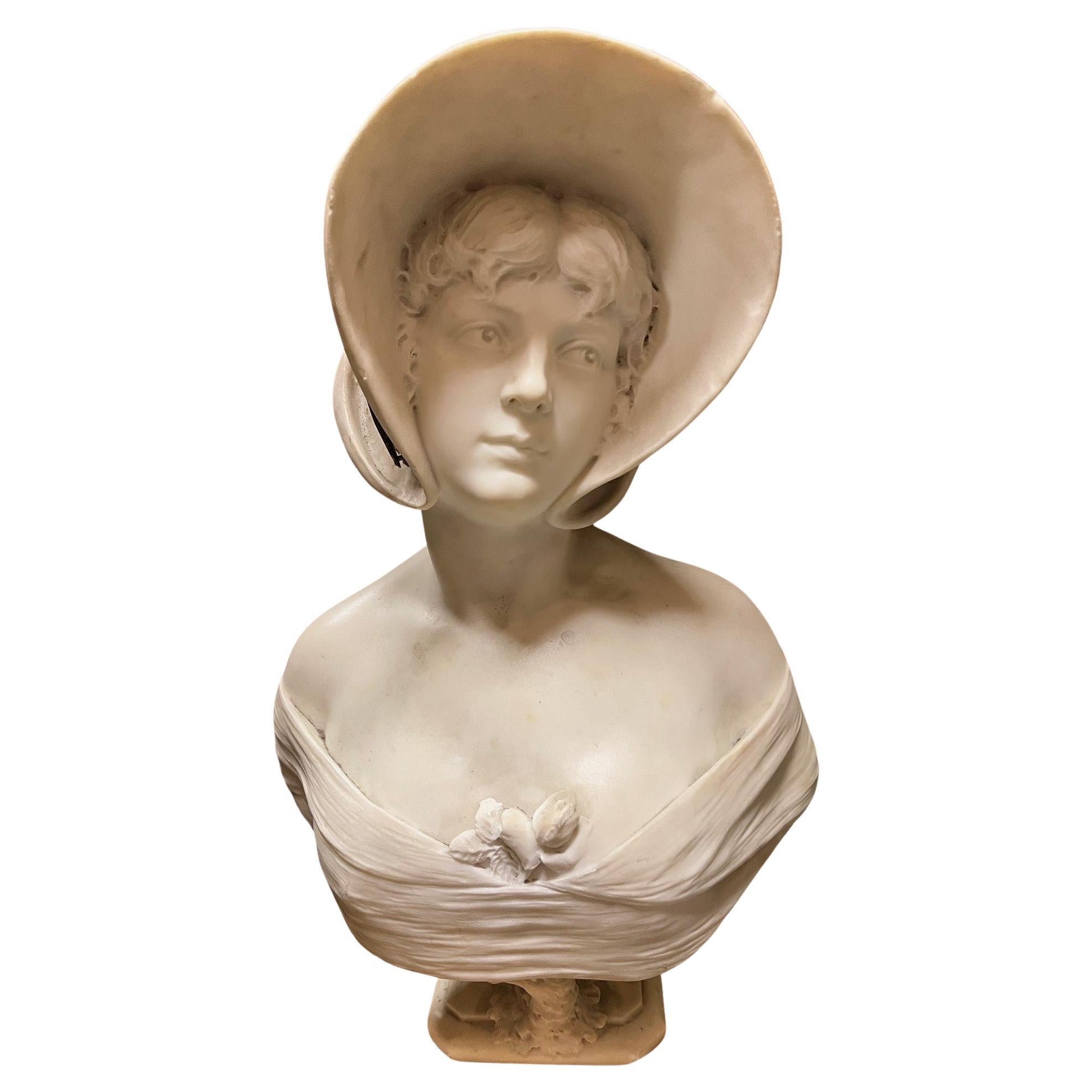 Ancienne femme au buste en marbre italien avec chapeau signée 