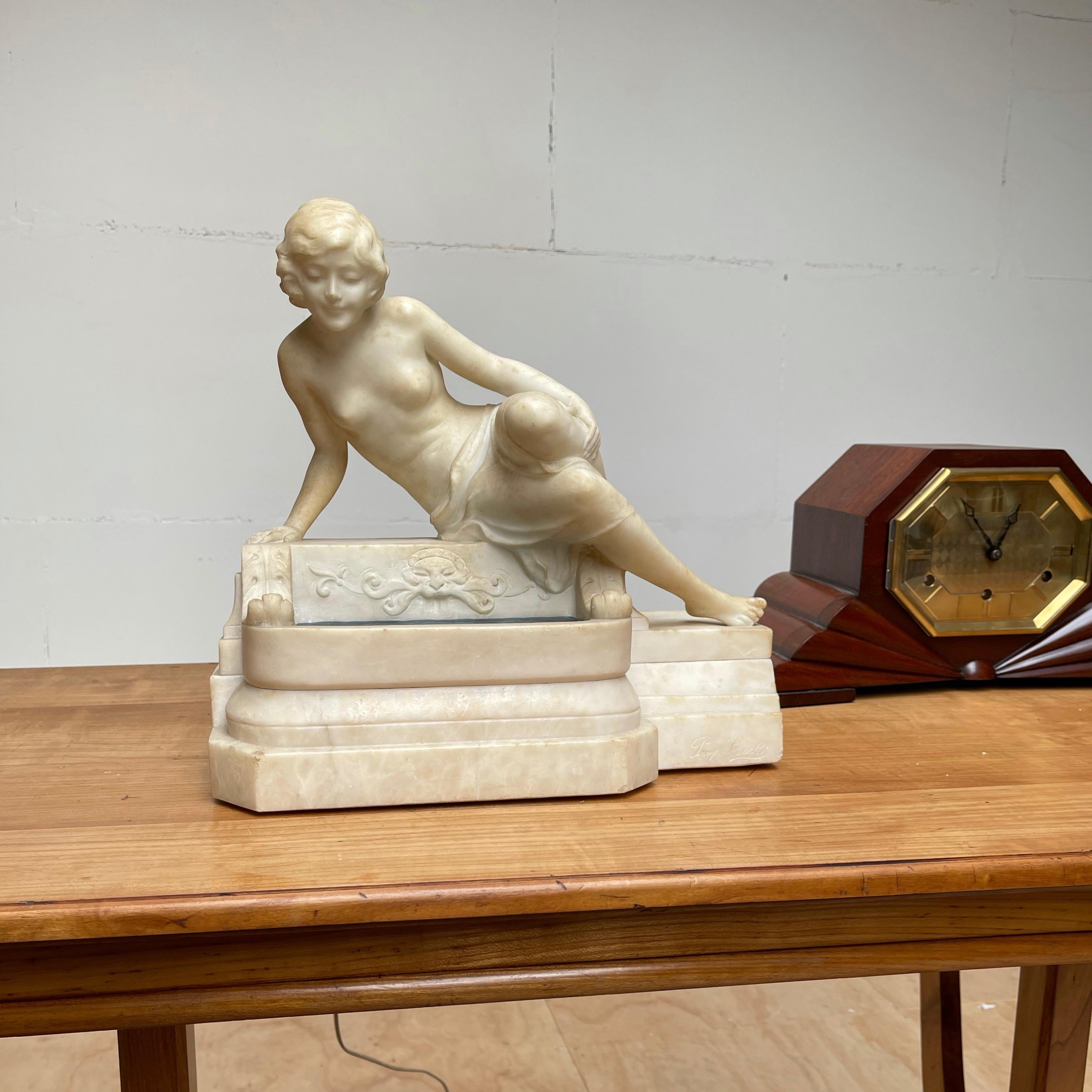 Antique Italian Marble Figure of a Female Nude by Emilio P. Fiaschi Table Lamp  7