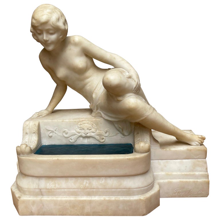 Antique Italian Marble Figure of a Female Nude by Emilio P. Fiaschi Table Lamp  For Sale