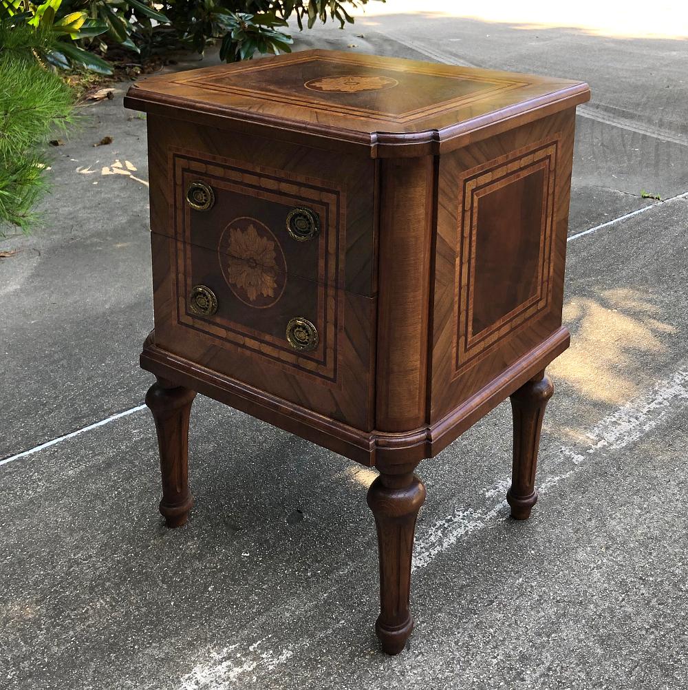 Antique Italian Marquetry Commode In Good Condition In Dallas, TX