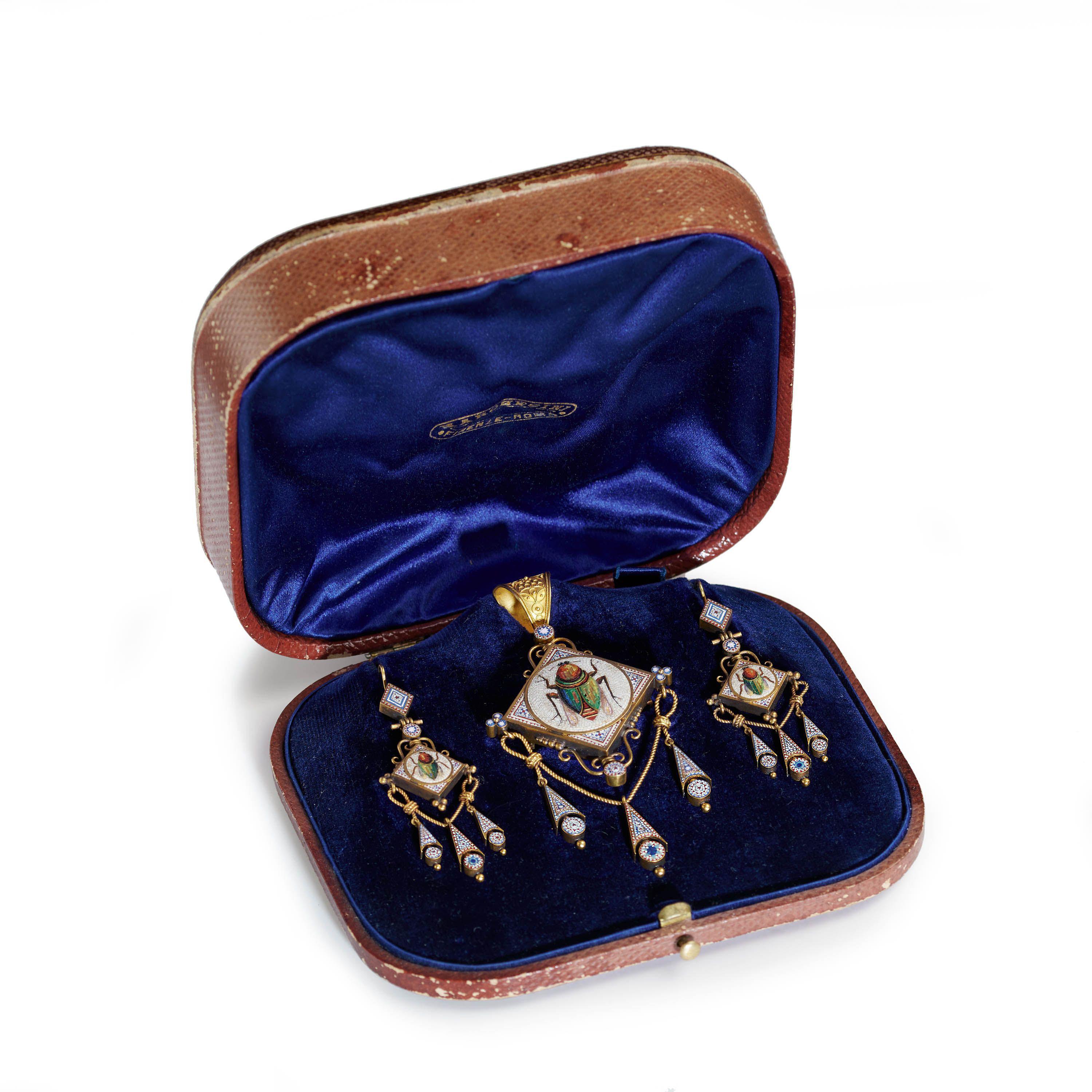 Women's Antique Italian Micromosaic Gold Brooch-Pendant And Earrings Suite, Circa 1870 For Sale