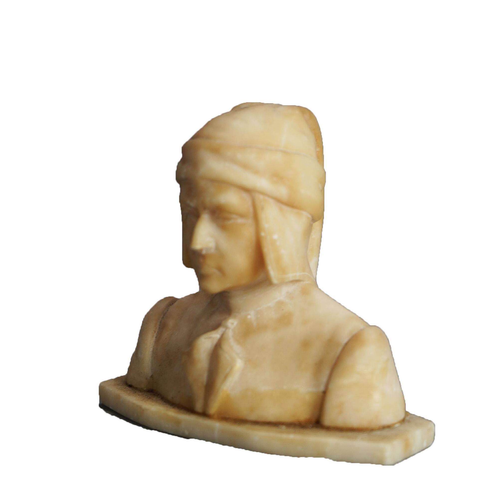 Buste italien néoclassique ancien en albâtre sculpté, vers 1900

Dimensions - 3,75 