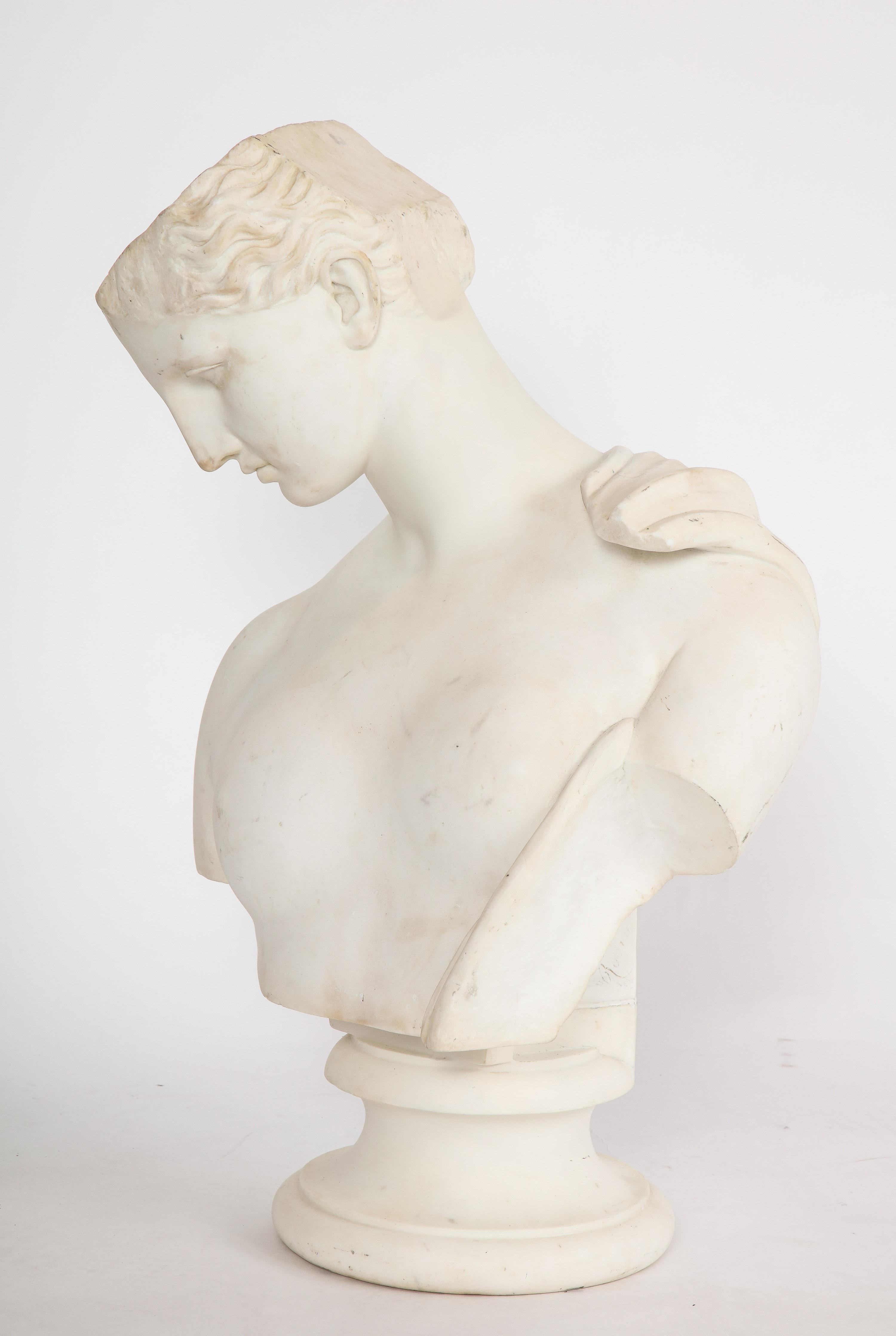 An antique Italian neoclassical marble bust of psyche, by Giuseppe Carnevale, Rome, 19th century.

Very decorative bust of a male with half a head Psyche of Capua.

Signed G. Carnevale, with address in Rome.

Good condition. Normal wear