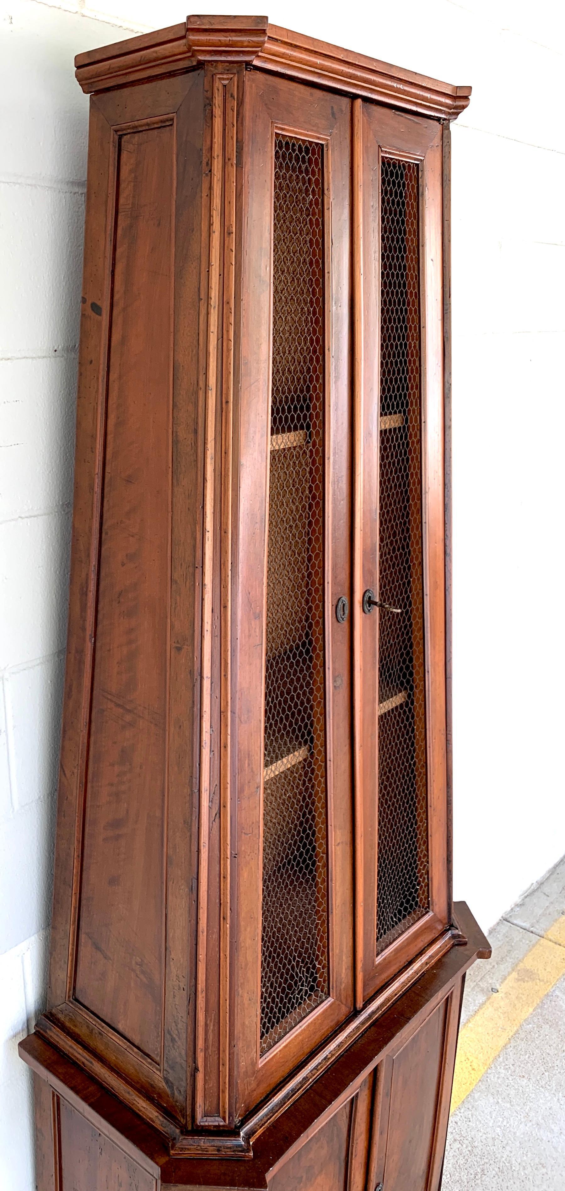 Antique Italian Neoclassical Olivewood Pyramidal Cabinet In Good Condition For Sale In West Palm Beach, FL