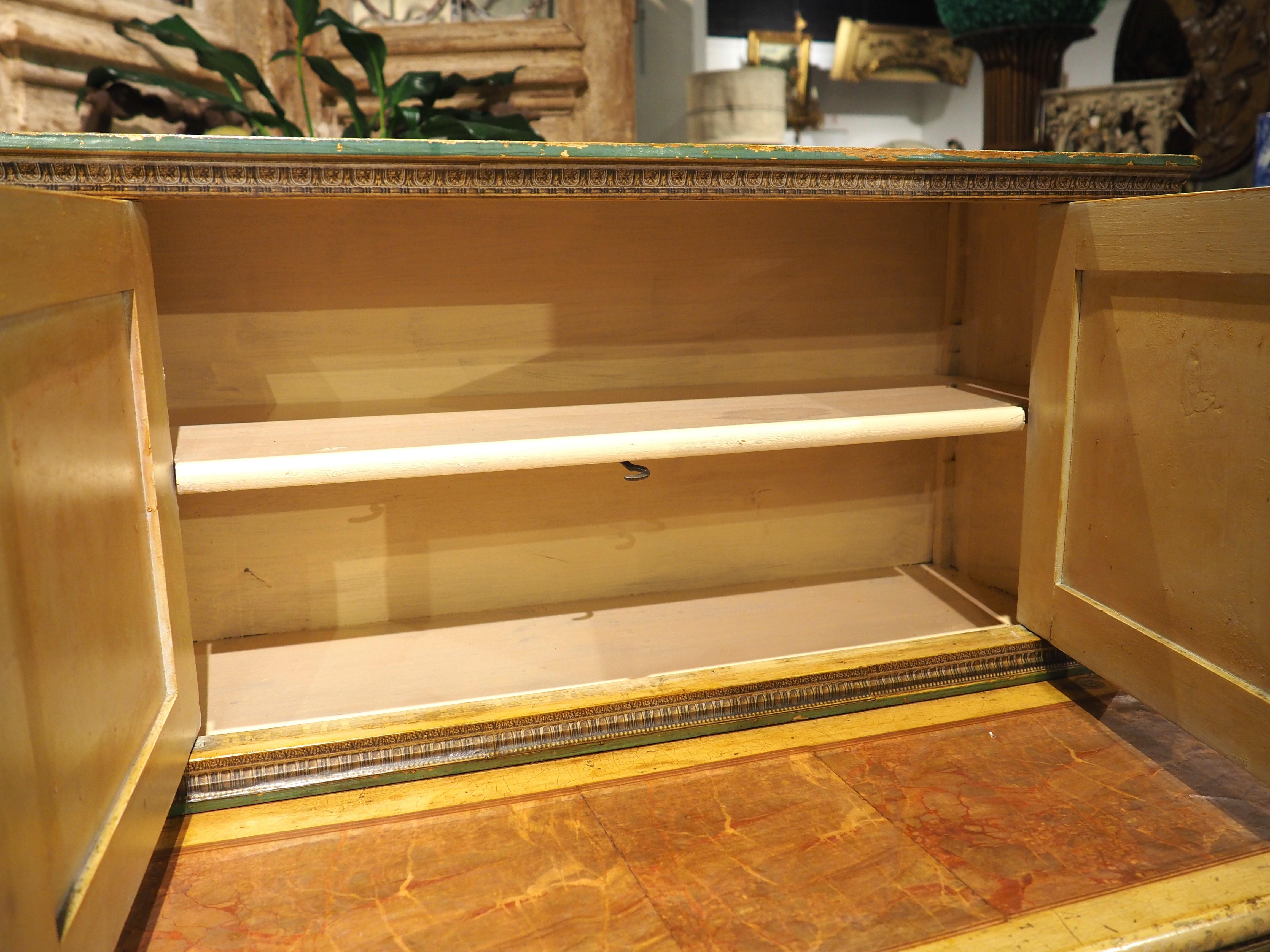 Ancien bureau de dame italien néoclassique peint et découpé, vers 1890 en vente 4
