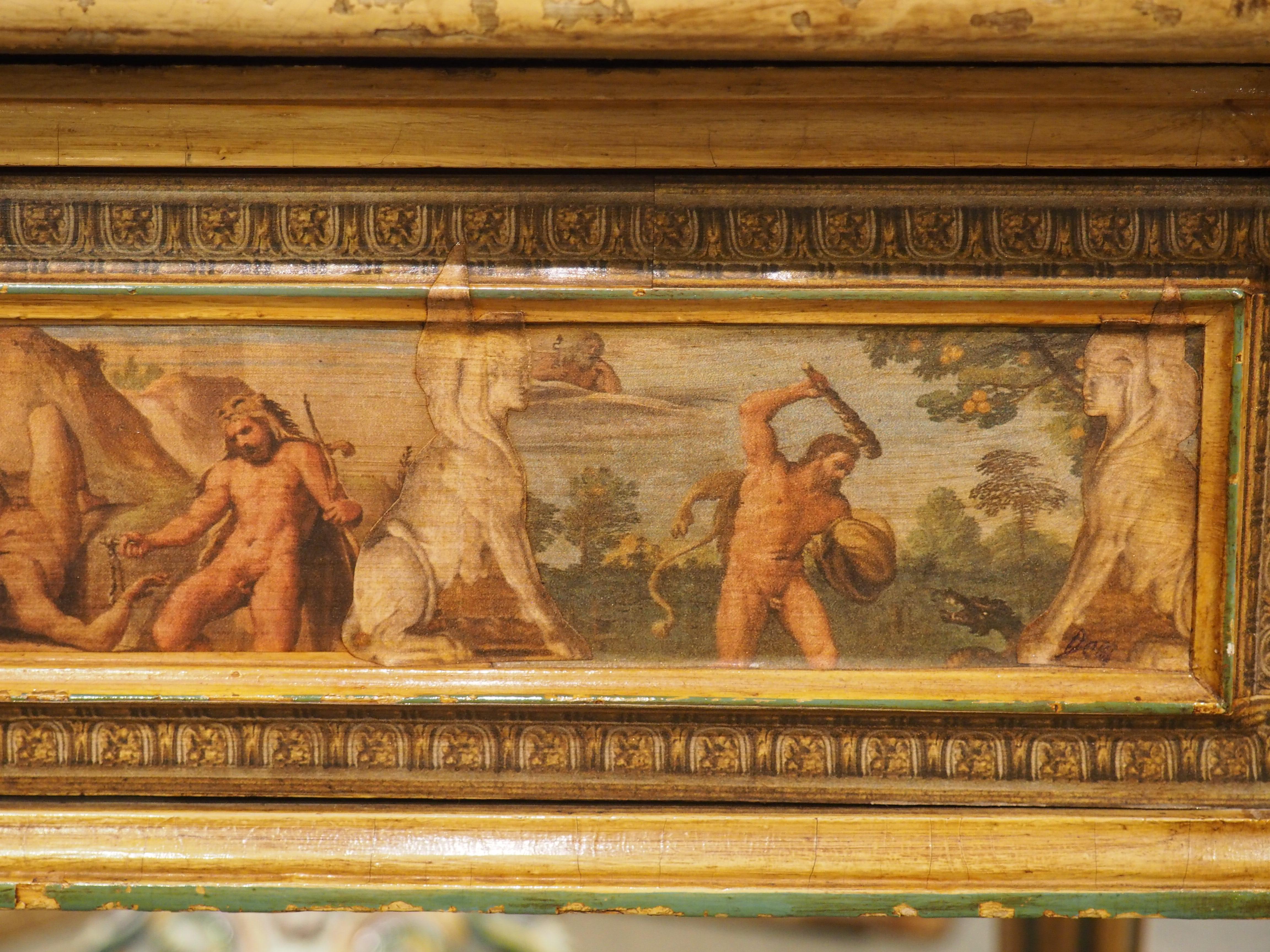 Sculpté à la main Ancien bureau de dame italien néoclassique peint et découpé, vers 1890 en vente