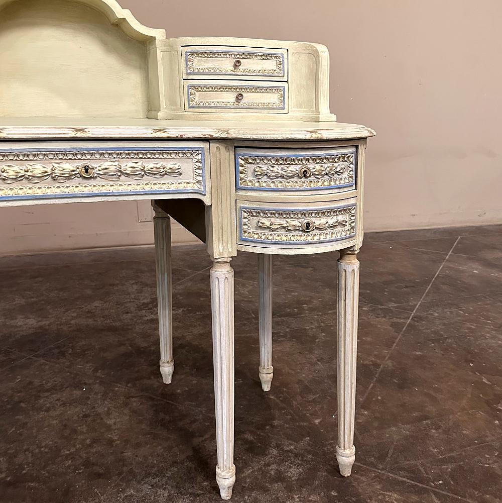 Ancienne vanité italienne néoclassique peinte en forme de rein ~ Commode en vente 7