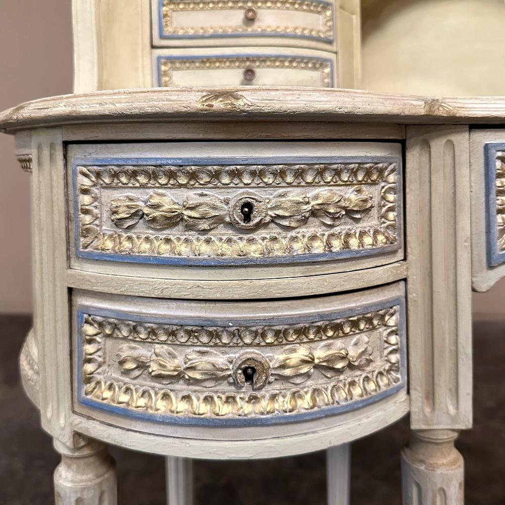 Ancienne vanité italienne néoclassique peinte en forme de rein ~ Commode en vente 8