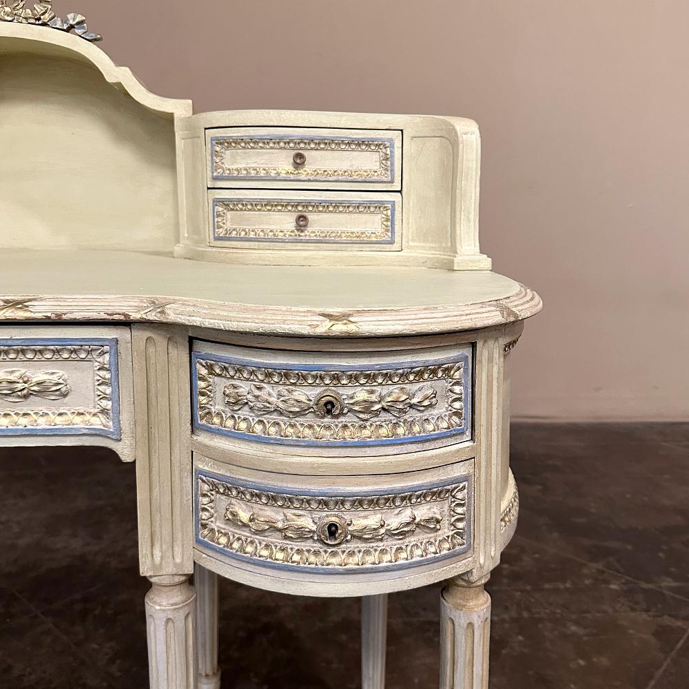 Ancienne vanité italienne néoclassique peinte en forme de rein ~ Commode en vente 10