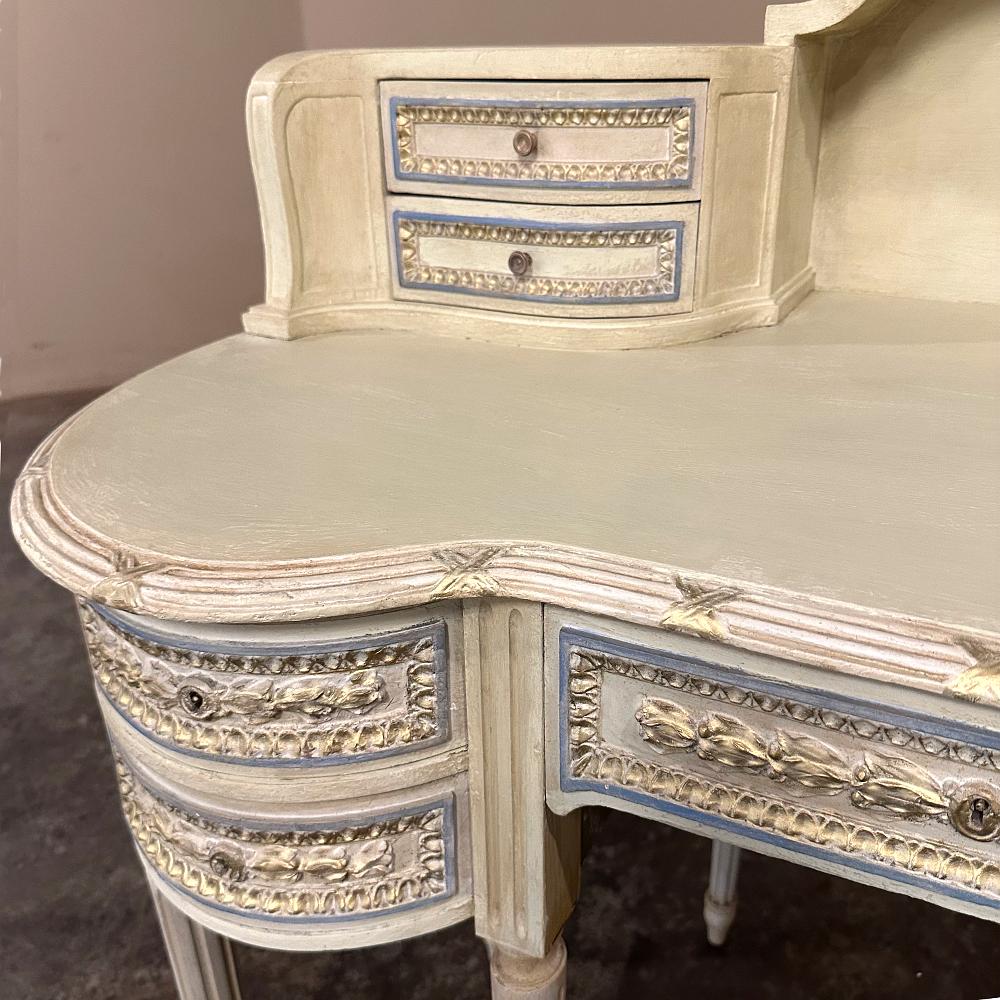 Ancienne vanité italienne néoclassique peinte en forme de rein ~ Commode en vente 11