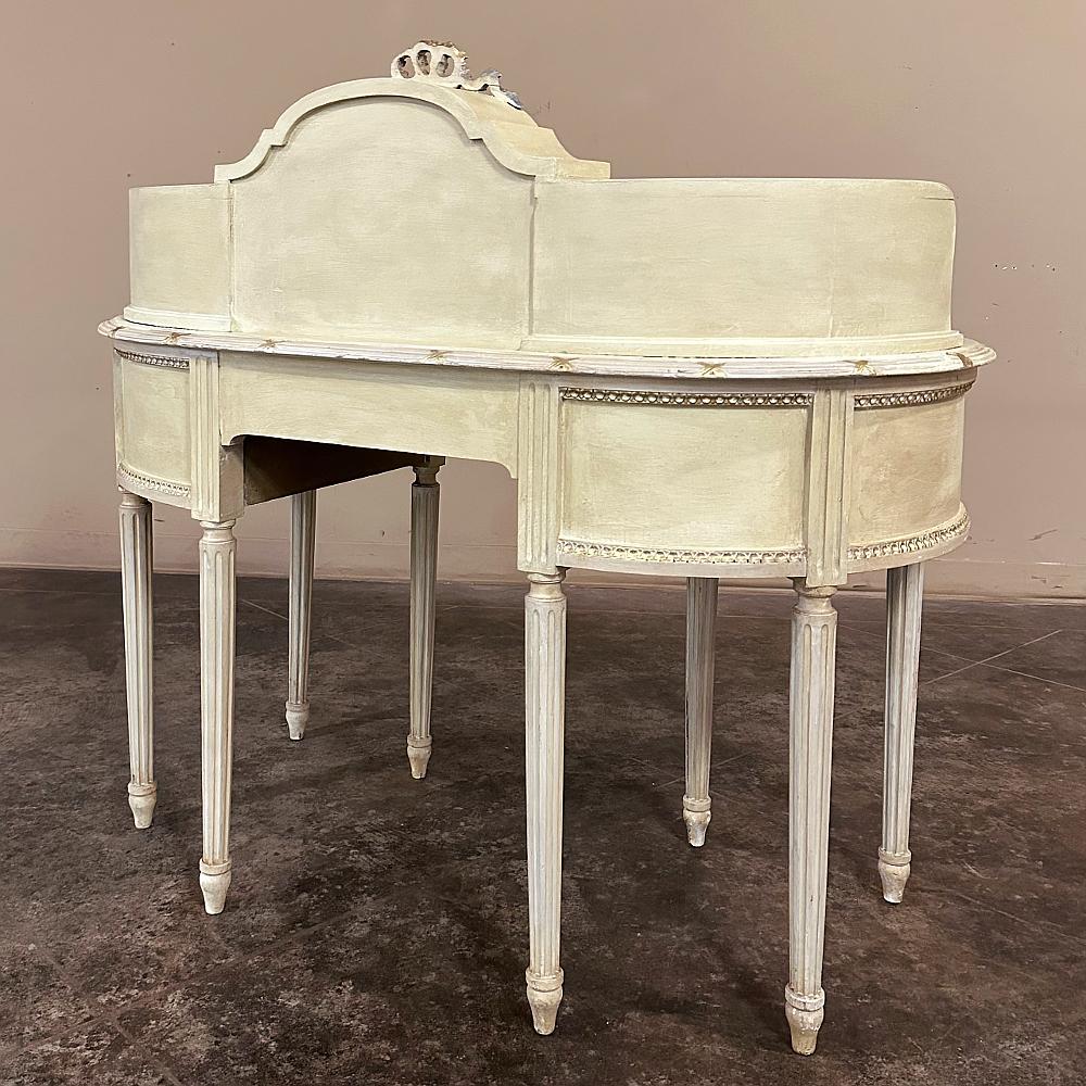 Ancienne vanité italienne néoclassique peinte en forme de rein ~ Commode en vente 13