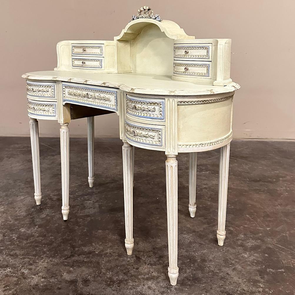 20ième siècle Ancienne vanité italienne néoclassique peinte en forme de rein ~ Commode en vente