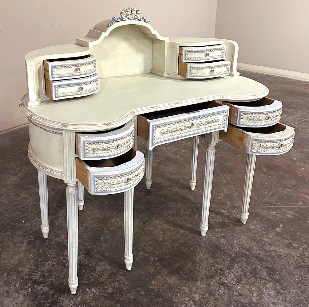 Ancienne vanité italienne néoclassique peinte en forme de rein ~ Commode en vente 1