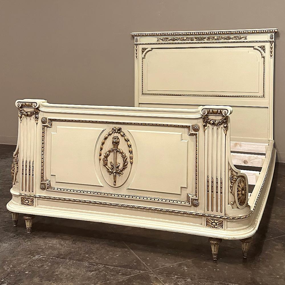 20th Century Antique Italian Neoclassical Painted Queen Bed For Sale