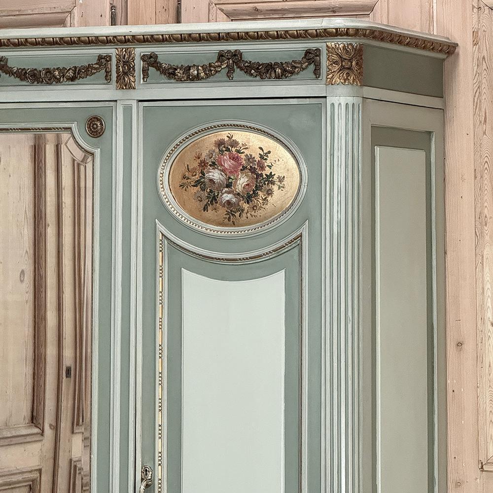 Antico armadio triplo dipinto in stile neoclassico italiano 4