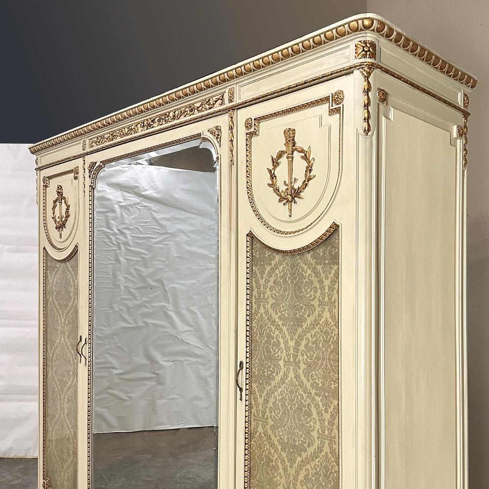 Antique Italian Neoclassical Painted Triple Armoire In Good Condition For Sale In Dallas, TX