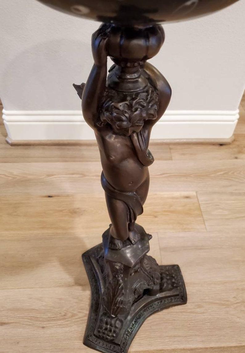 Bronze Ancienne jardinière italienne néoclassique Putti en bronze patiné en vente