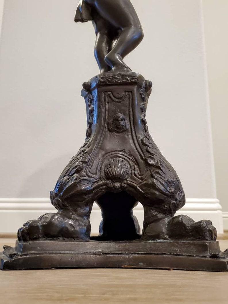 Ancienne jardinière italienne néoclassique Putti en bronze patiné en vente 1