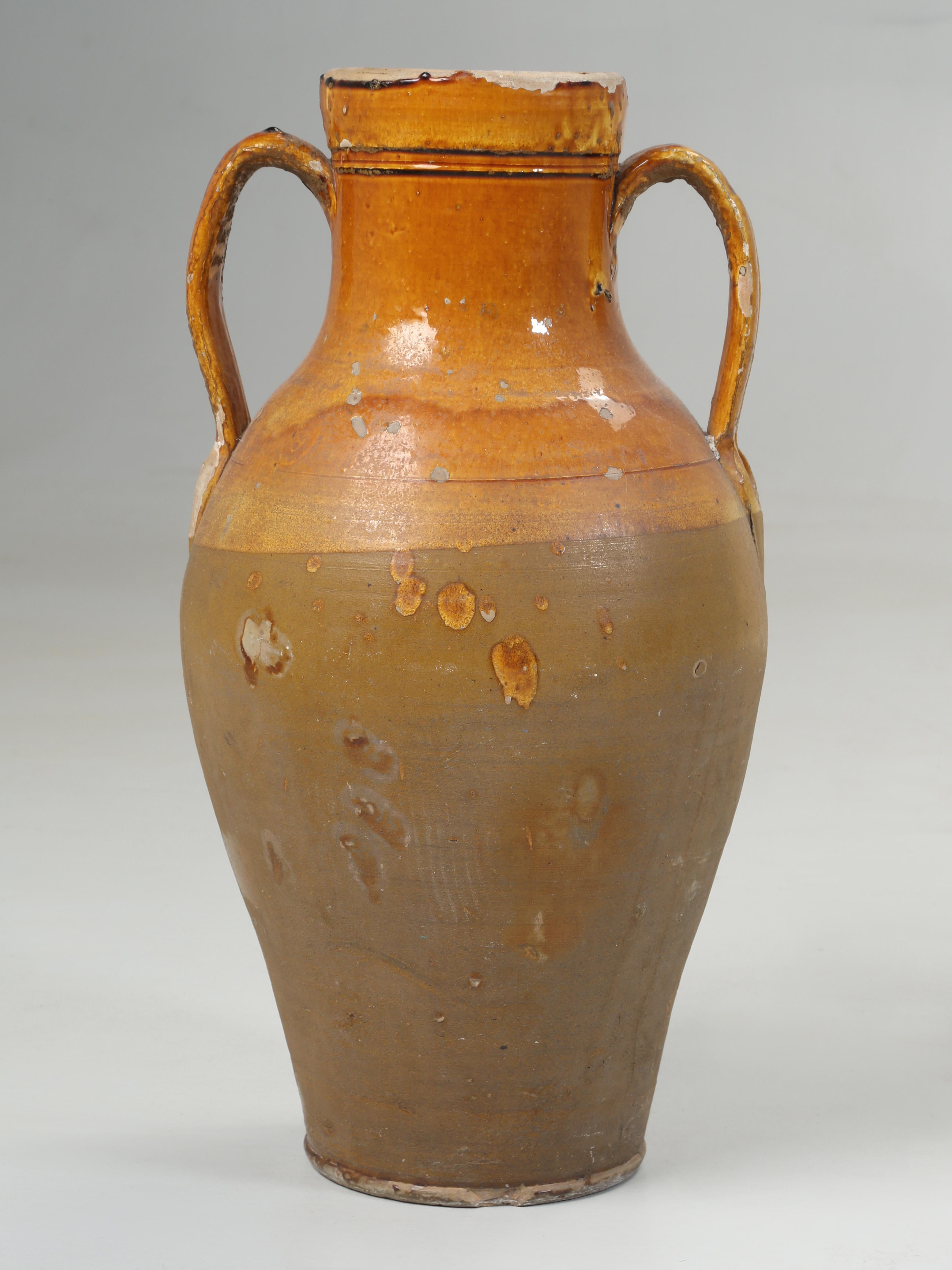 Antiker italienischer Olivenölkrug oder eine Amphora in außergewöhnlichem Originalzustand im Angebot 2