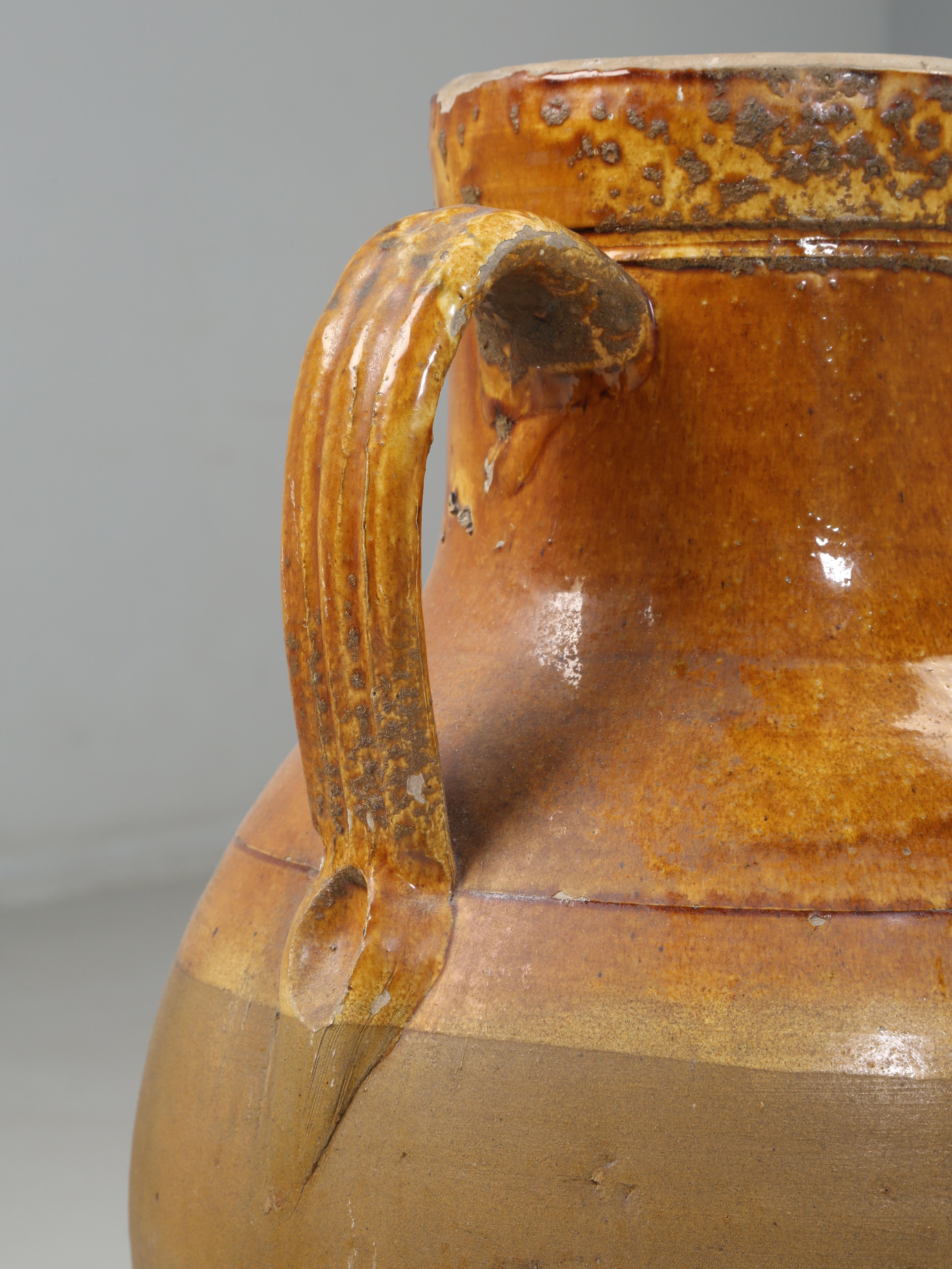 Antiker italienischer Olivenölkrug oder eine Amphora in außergewöhnlichem Originalzustand im Zustand „Gut“ im Angebot in Chicago, IL