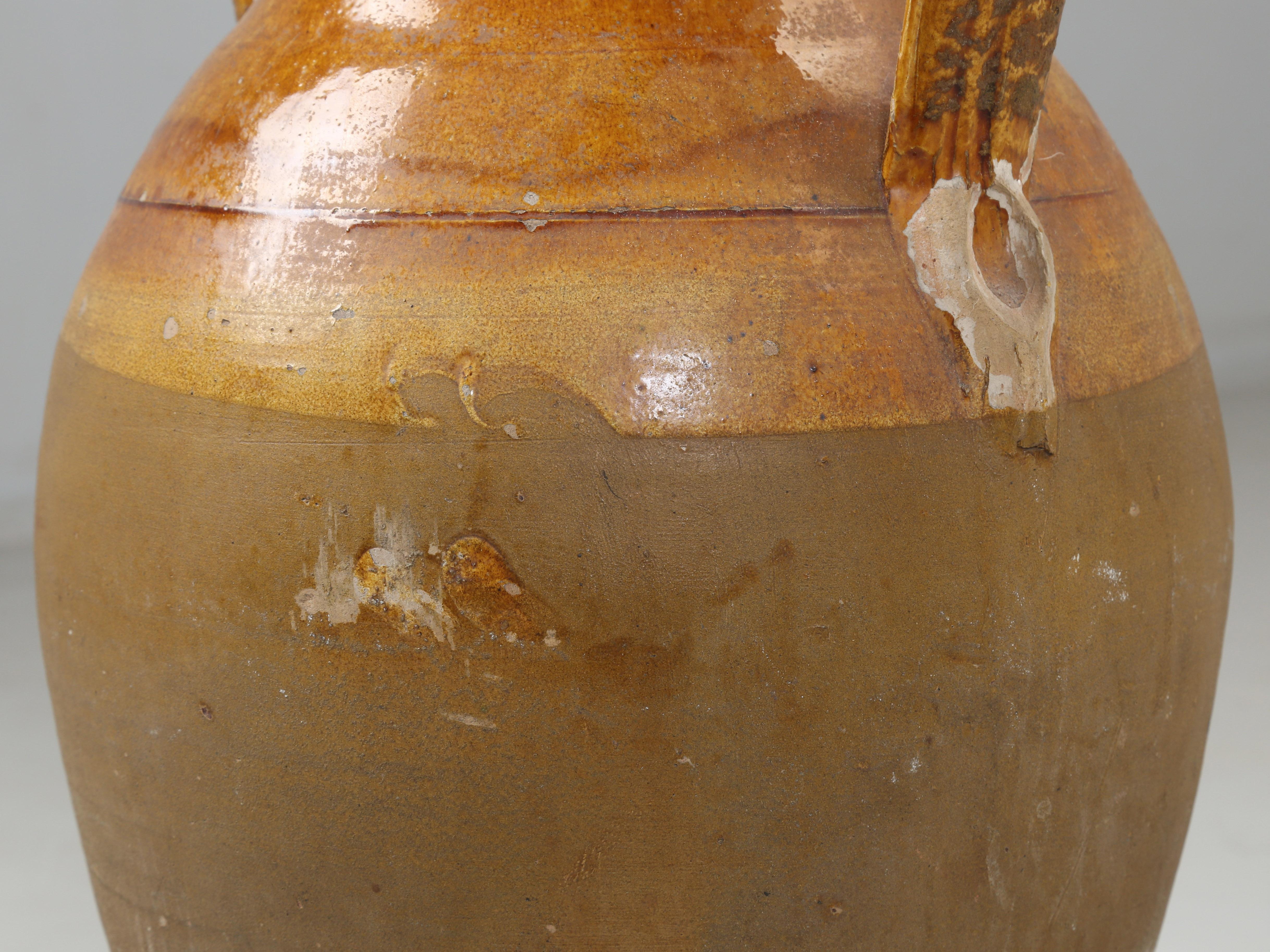 Jarre à huile d'olive italienne ancienne ou une Amphora dans un état d'origine exceptionnel en vente 1