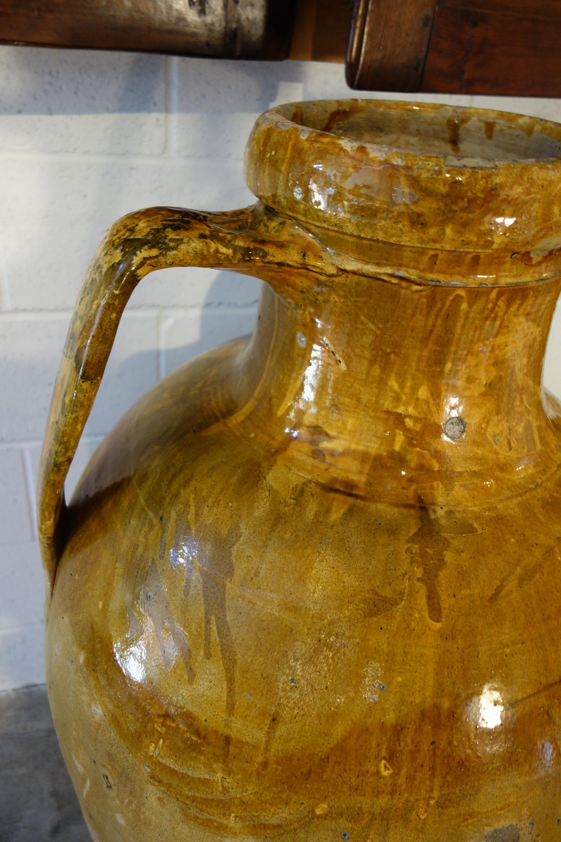 Antique Italian Orcio Puglia Large Jar with Umber Ochre Glaze In Good Condition In Encinitas, CA