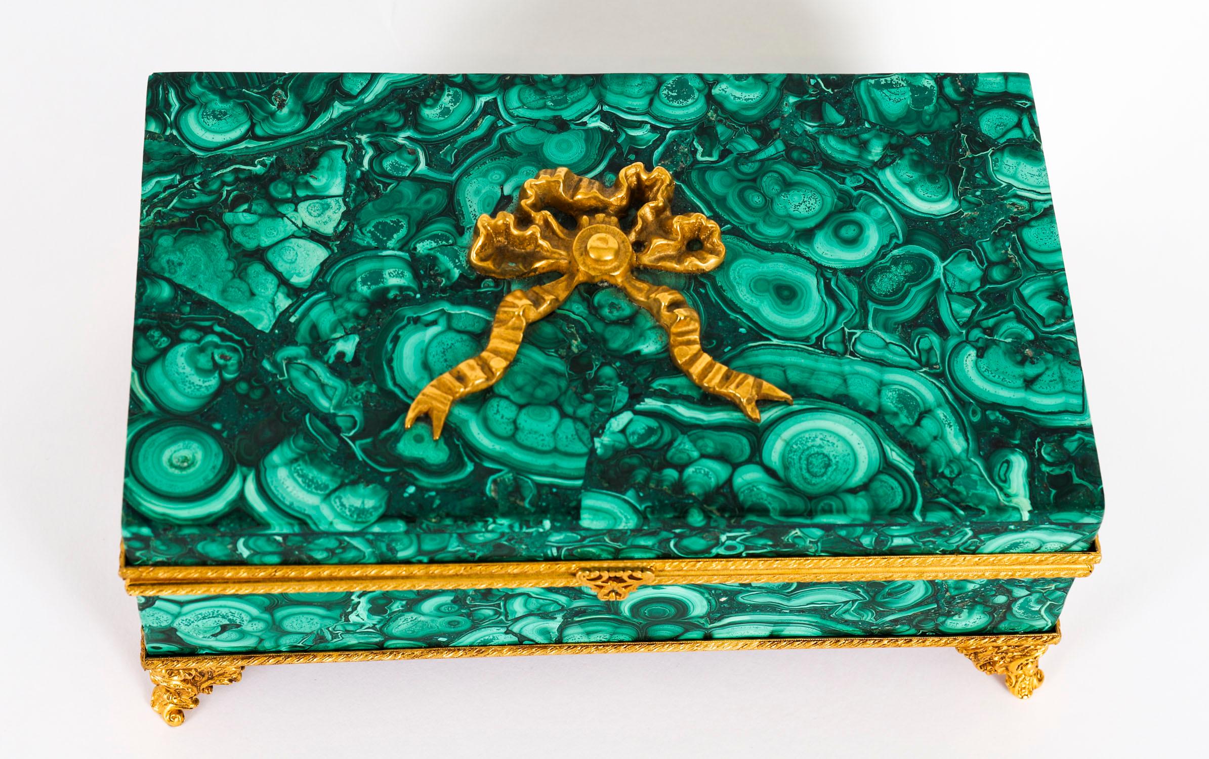 Antique Italian Ormolu Mounted Malachite Lidded Casket 20th Century For Sale 1