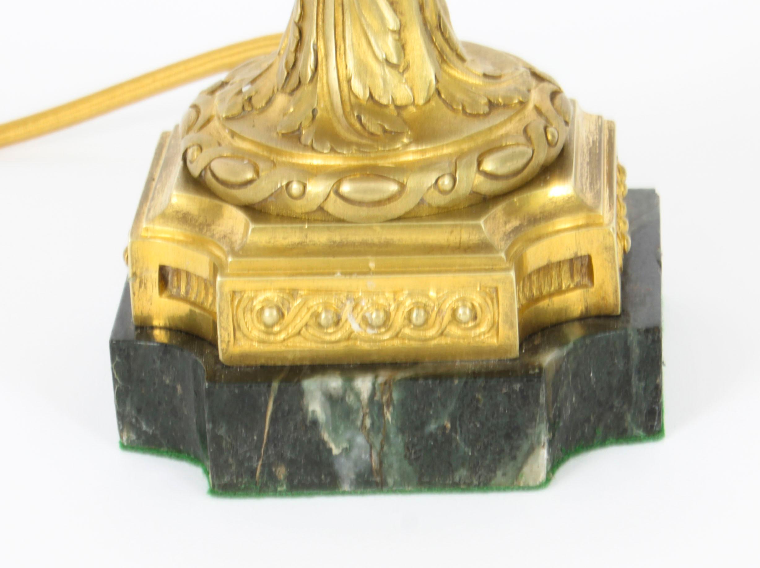 Ancienne lampe de bureau italienne en marbre montée sur bronze doré, XIXe siècle en vente 3