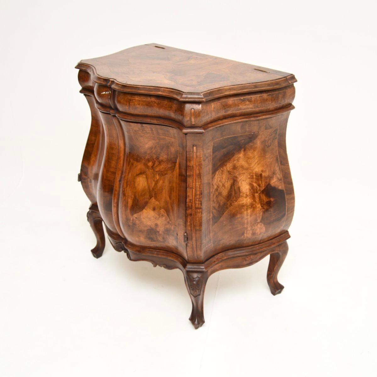 Antique Italian Oyster Veneer Bombe Cabinet For Sale 2