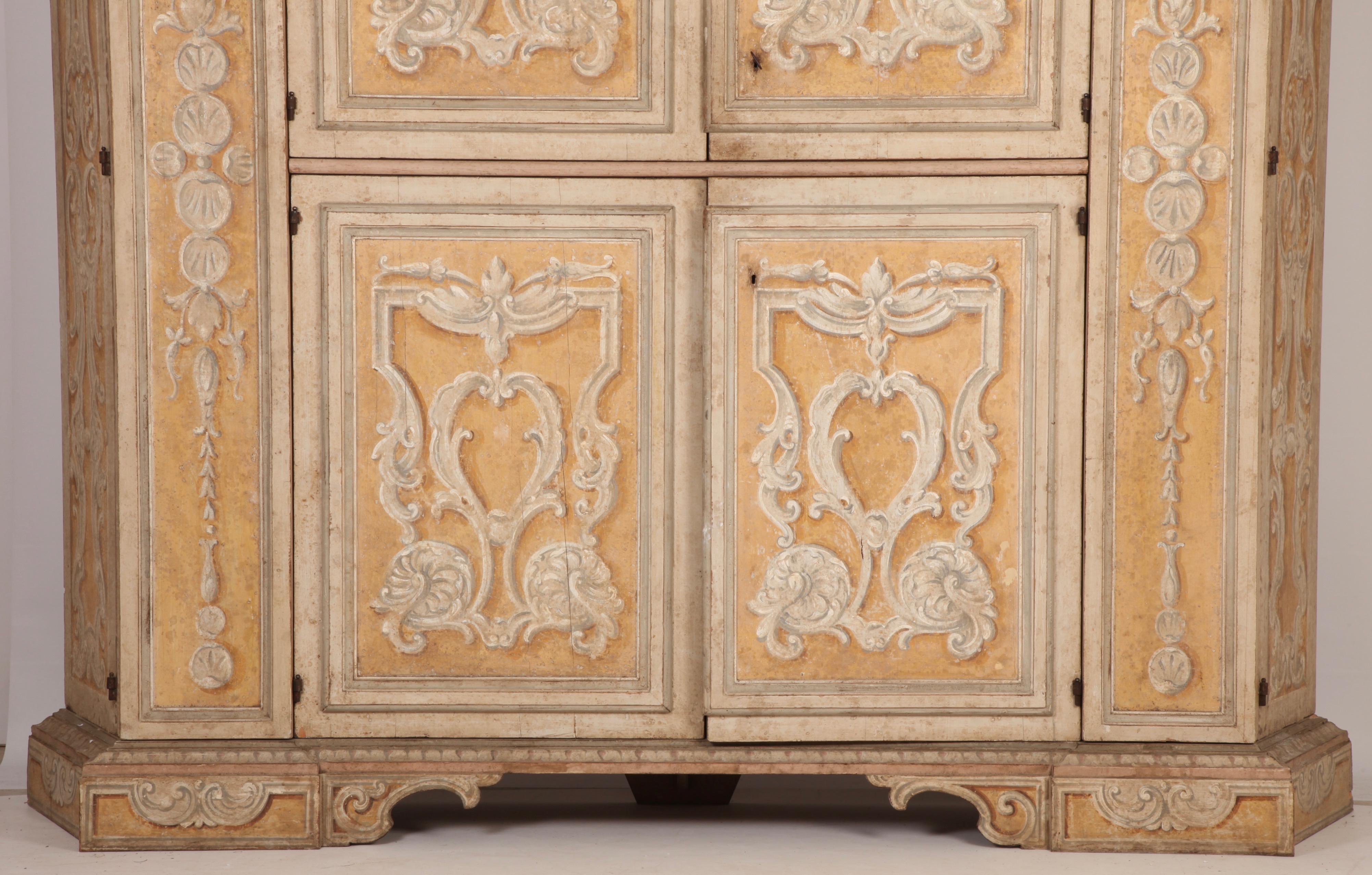 Antique Italian Painted Cabinet from Tuscany 9
