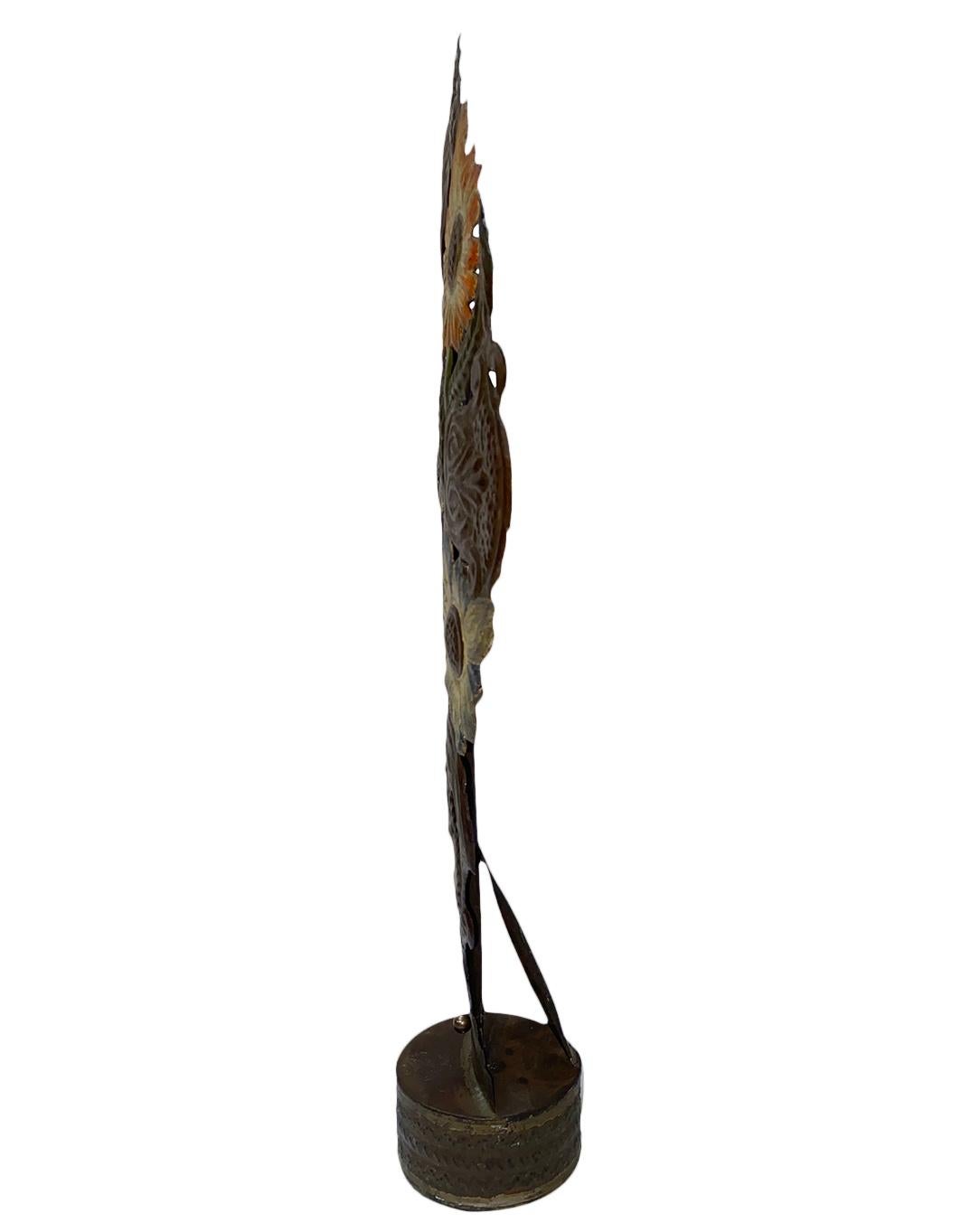 Repoussé Lampe de table italienne ancienne en tôle peinte en vente