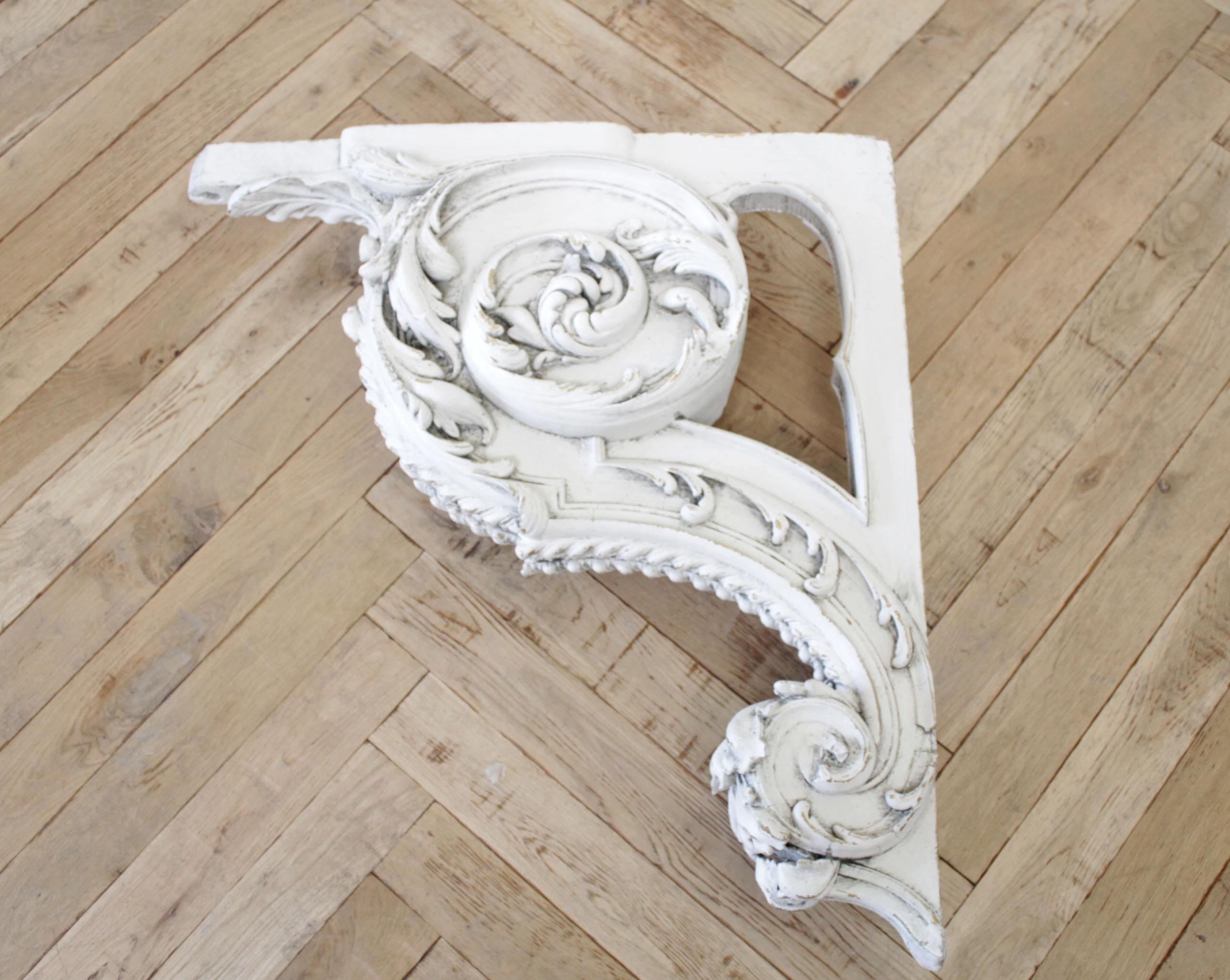 Rococo Antique Italian Pair of Carved Architectural Corbels