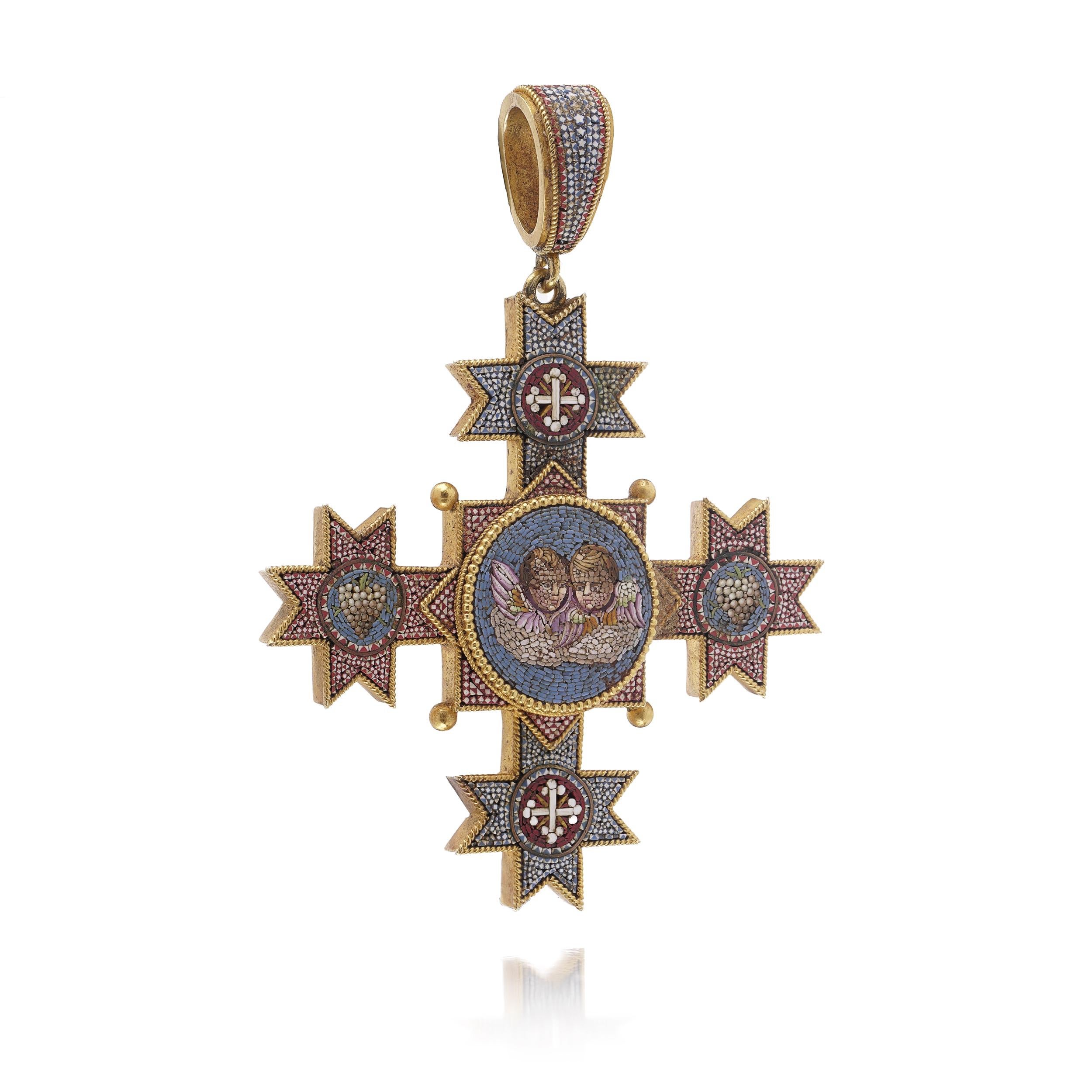 Antique Italian Papal 22K Gold Micro Mosaic Cross Pendant, 1850 - 1860s Unisexe en vente