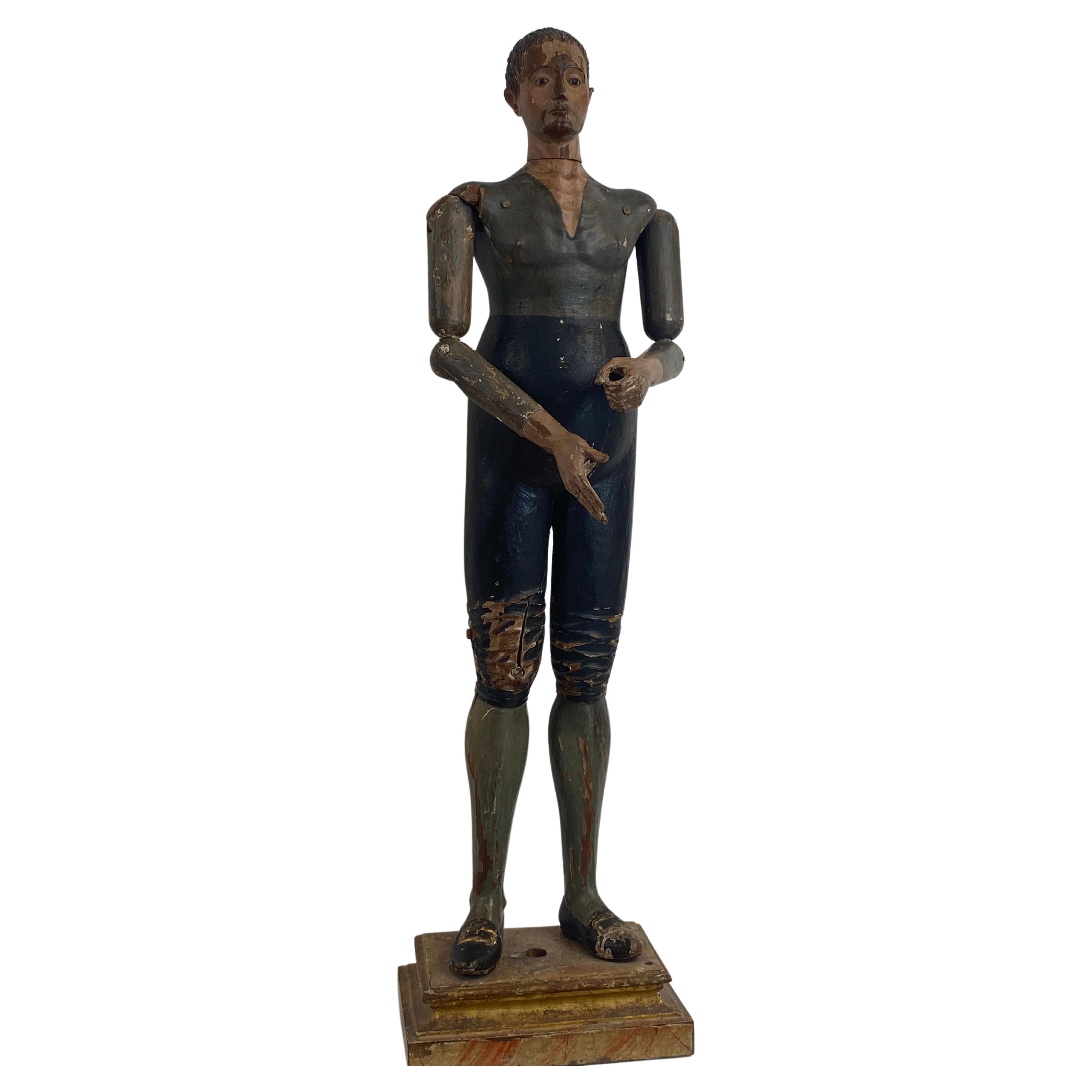 Ancienne figurine italienne polychromée sculptée à mannequins en vente
