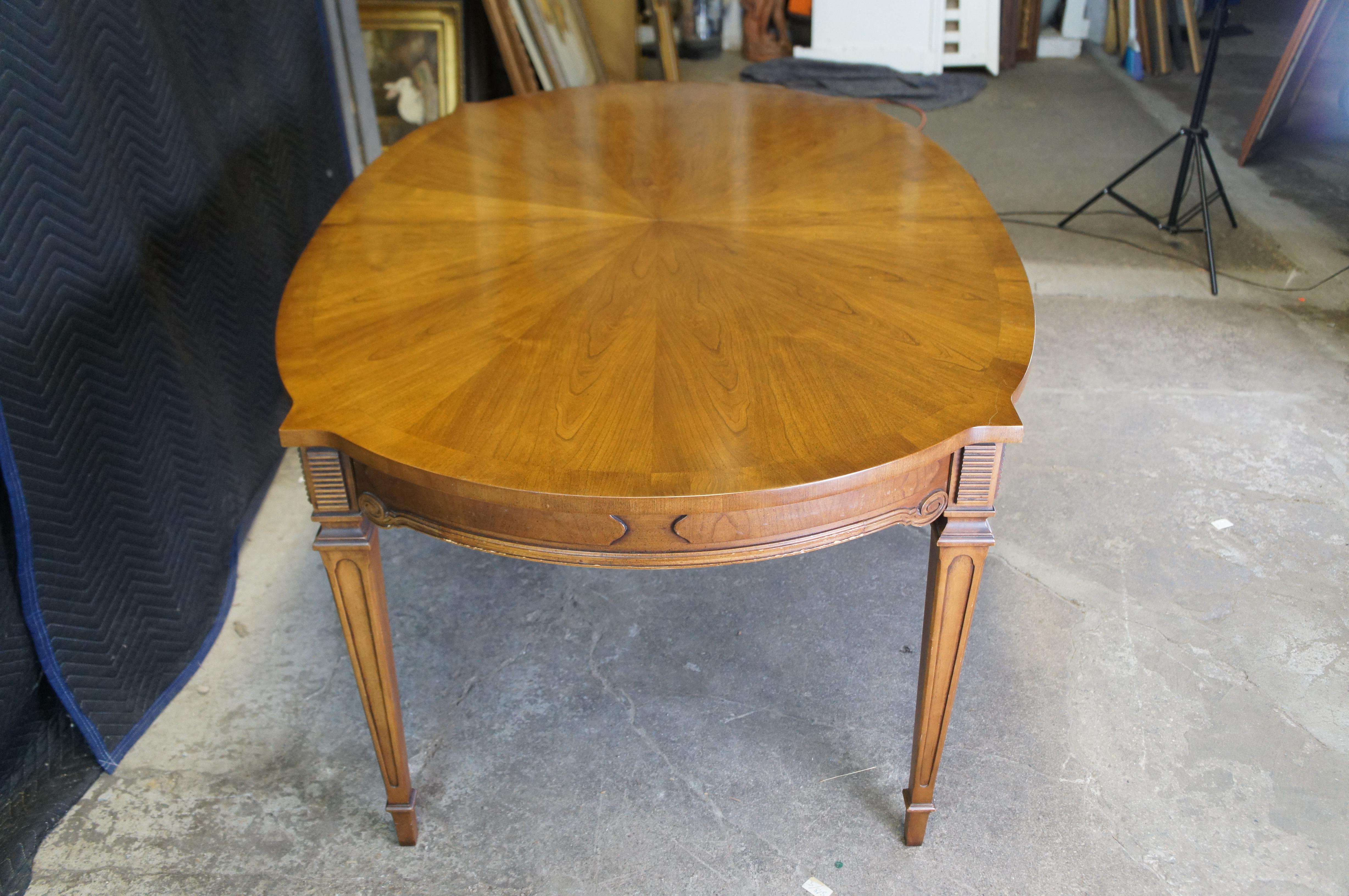 Antique Italian Provincial Cherry Extendable Oval Dining Table 114
