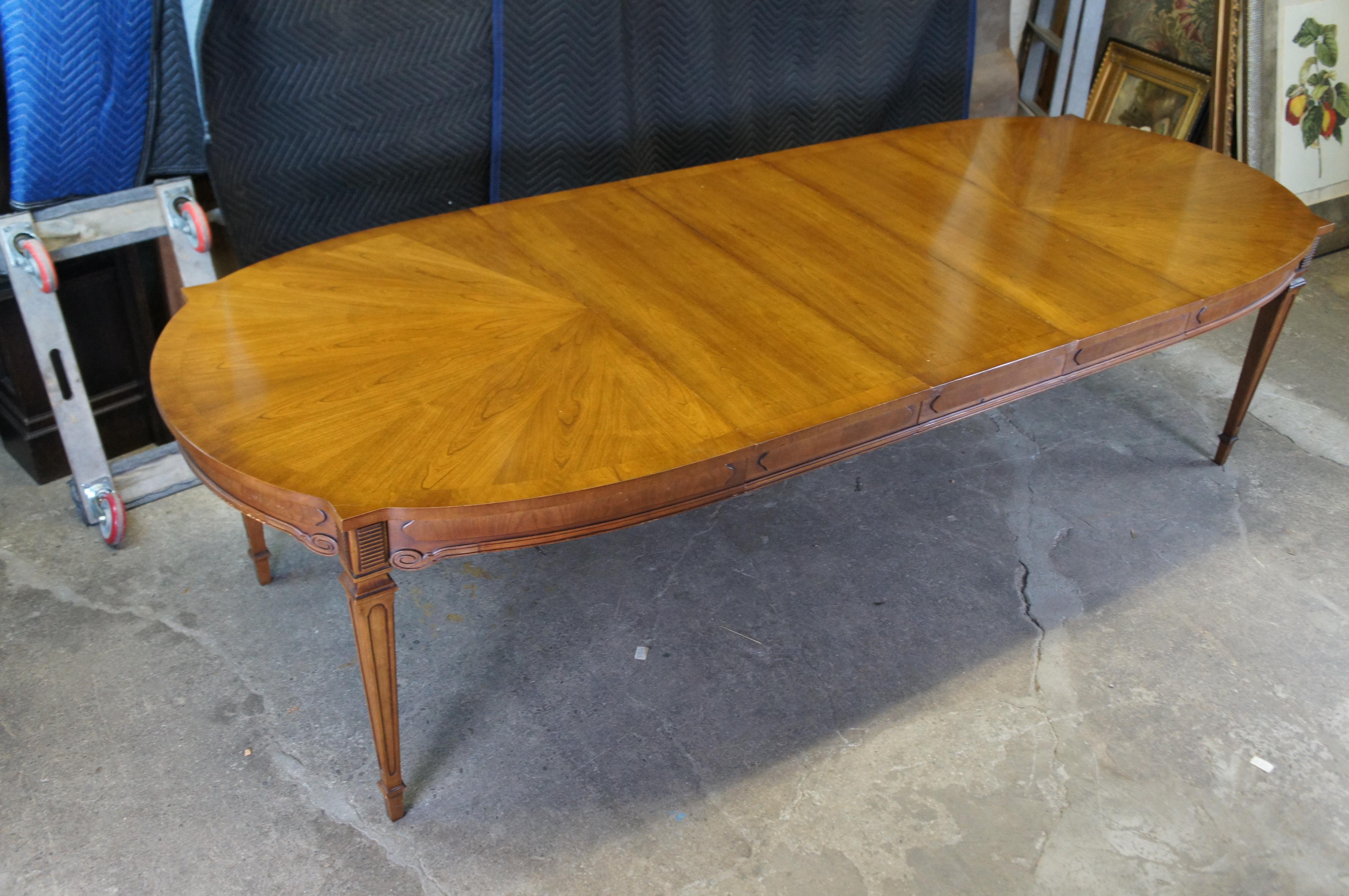 Antique Italian Provincial Cherry Extendable Oval Dining Table 114