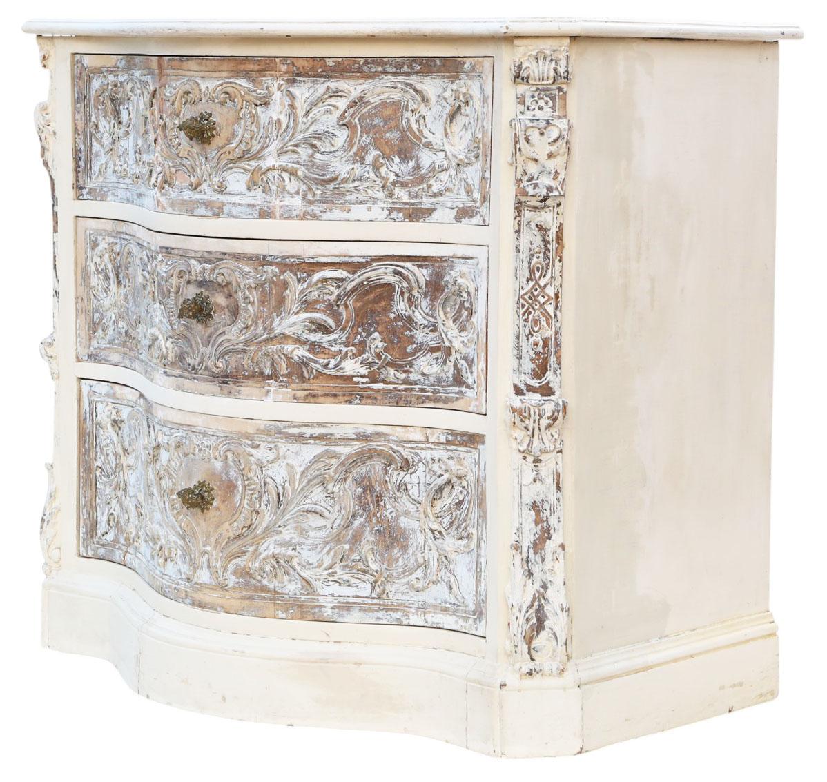 Antica cassettiera a serpentina dipinta di qualità italiana, 1920 ca. in vendita 1