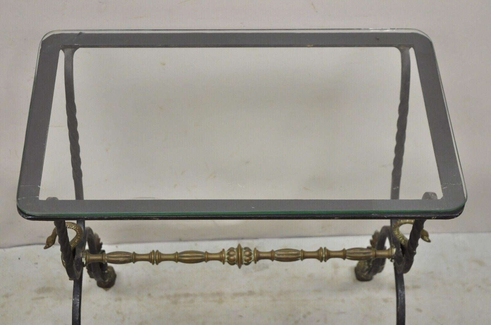 Antique Table d'appoint Swan en fer forgé et bronze de style Régence italienne néoclassique Bon état - En vente à Philadelphia, PA