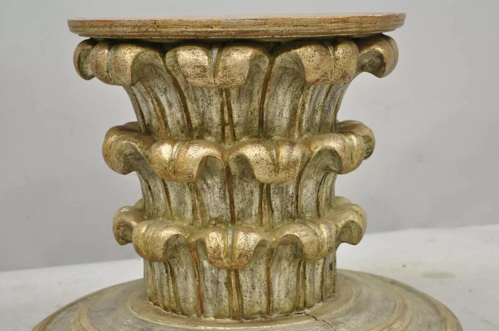 Antike italienische Regency Plume geschnitzt vergoldetes Holz Pedestal Couchtisch Basis (Unbekannt) im Angebot